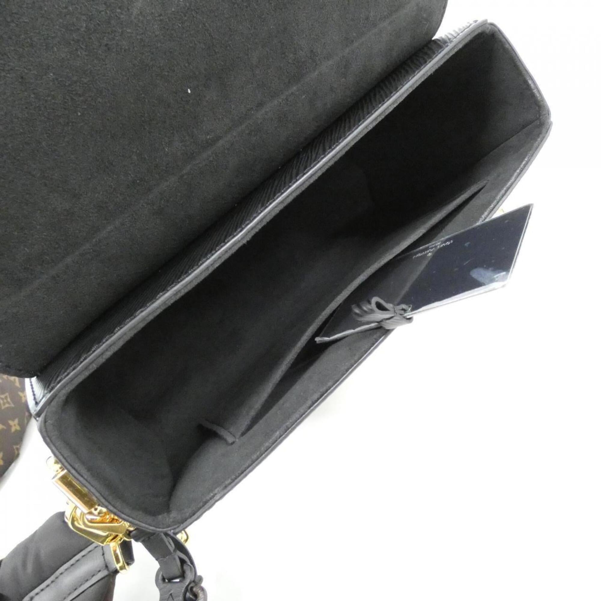 Louis Vuitton Black Leather Shoulder Bag (Pre-Owned)