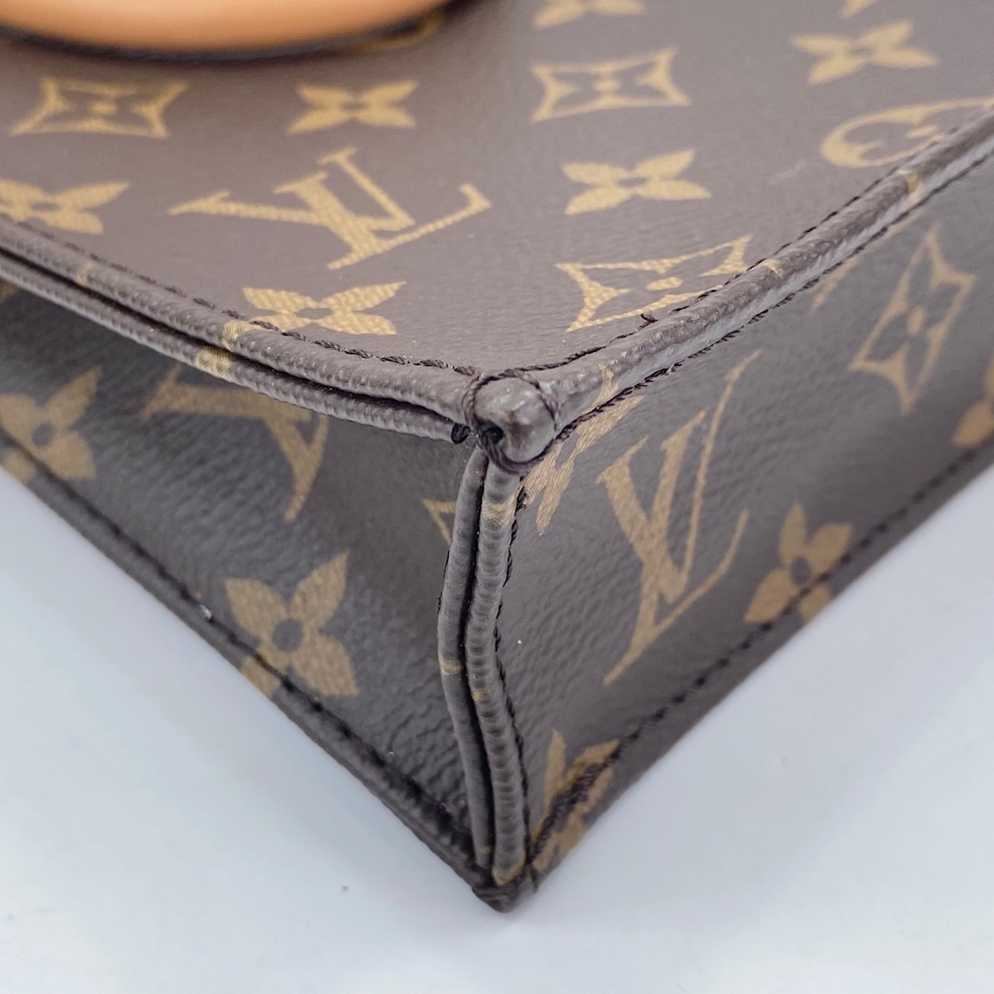 Louis Vuitton Brown Shoulder Bag (Pre-Owned)