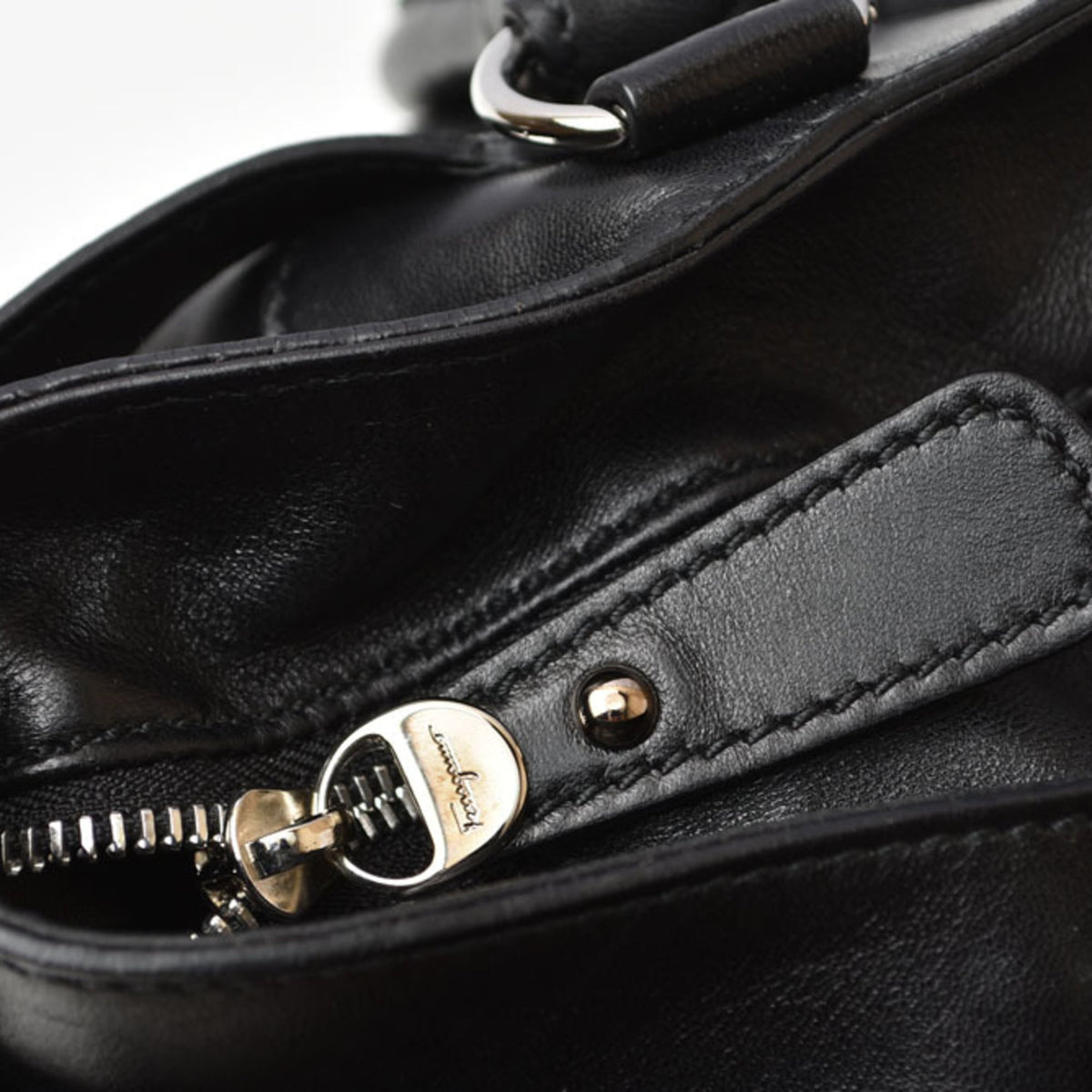 Salvatore Ferragamo Black Tote Bag (Pre-Owned)