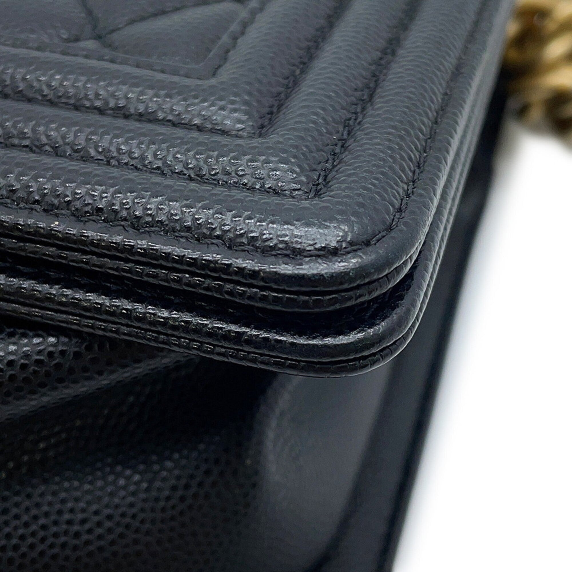Chanel Matelasse Black Grained Calfskin Handbag Shoulder Bag (Pre-Owned)