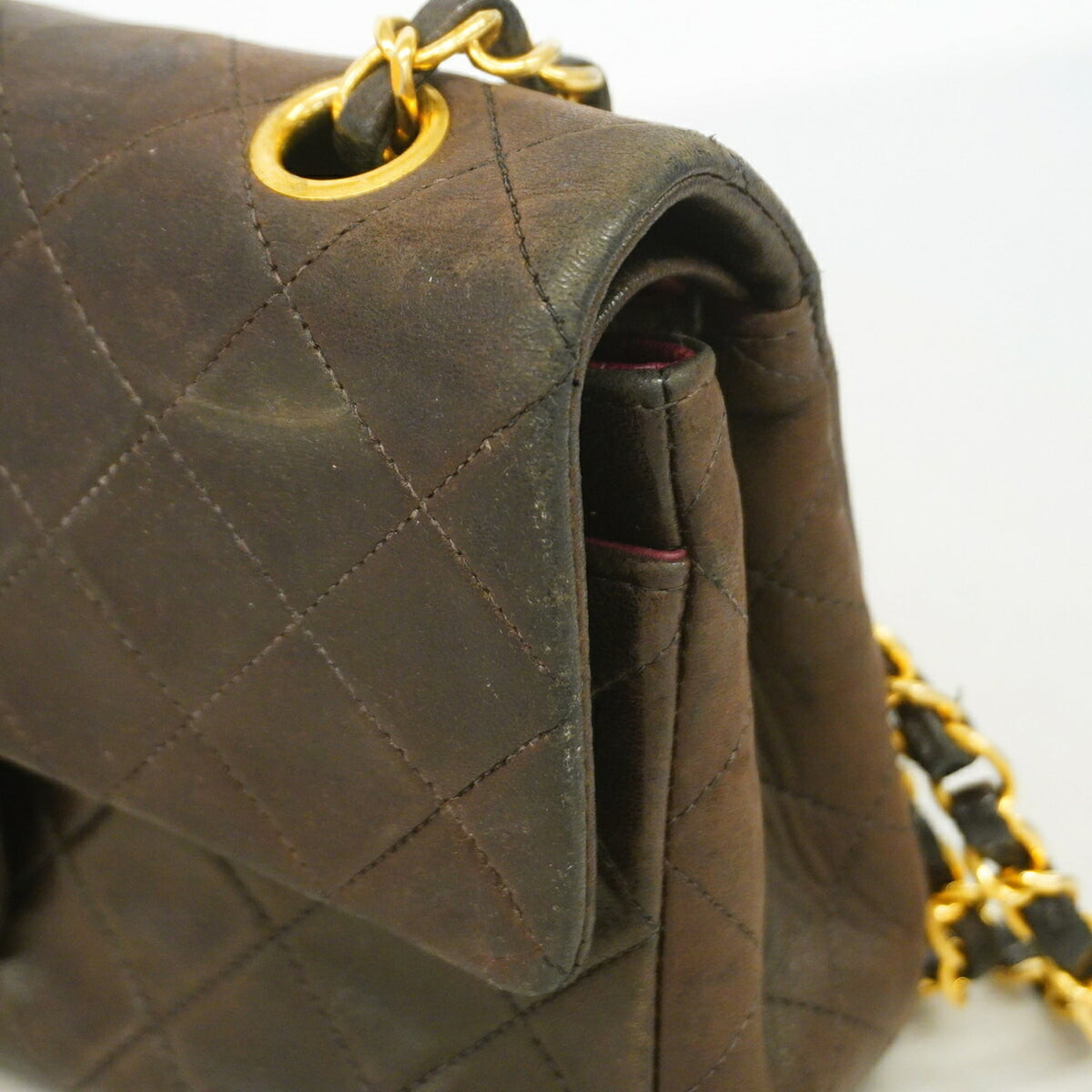 Chanel Black Leather Shoulder Bag (Pre-Owned)