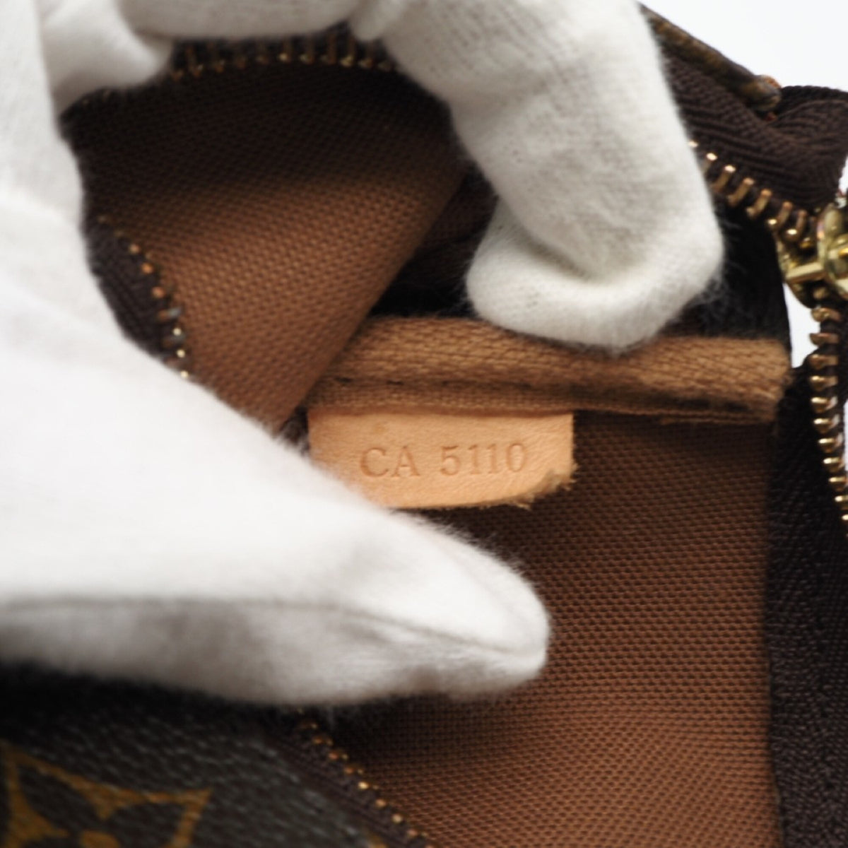 Louis Vuitton Monogram Brown Coated Canvas Leather Pouch (Pre-Owned)