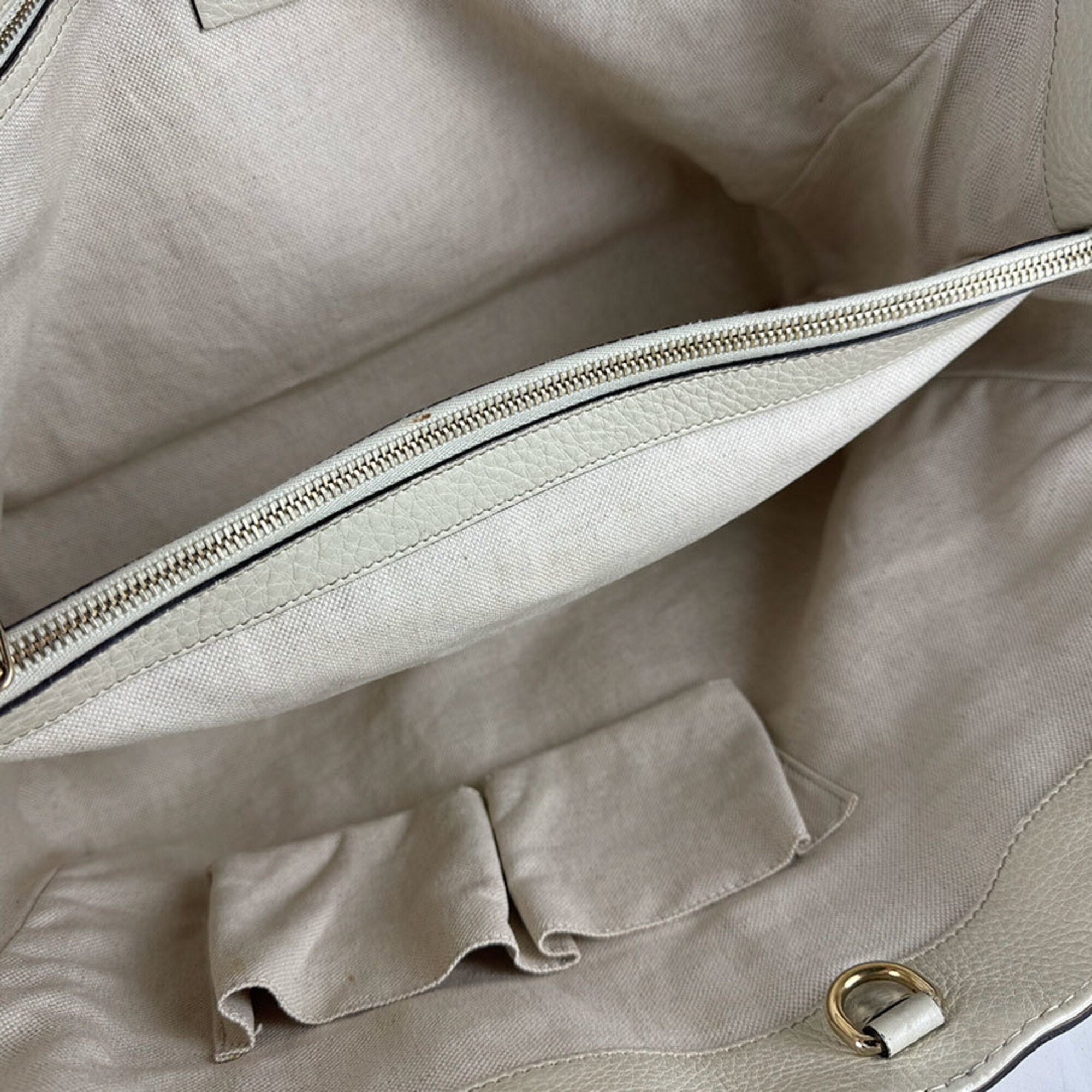 Gucci Brown Ivory Gg Canvas Leather Handbag (Pre-Owned)