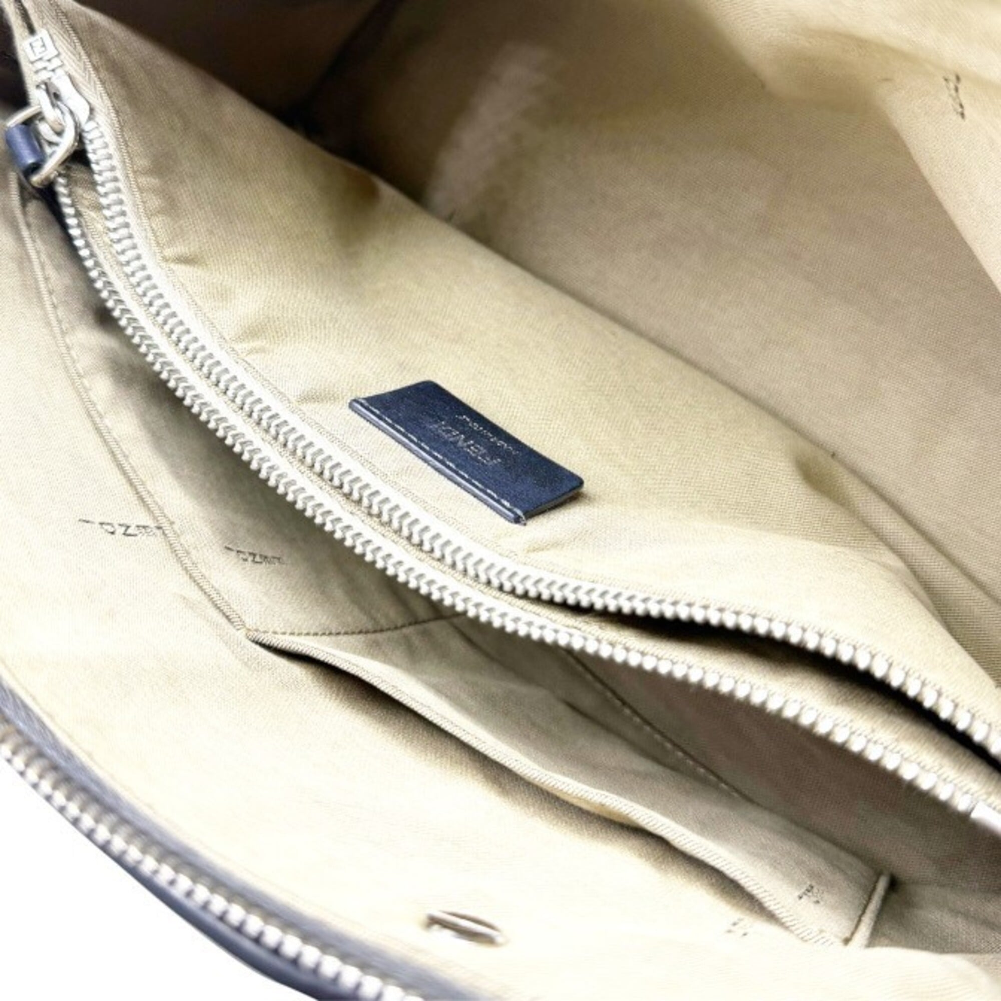 Fendi By The Way Black Leather Shoulder Bag (Pre-Owned)