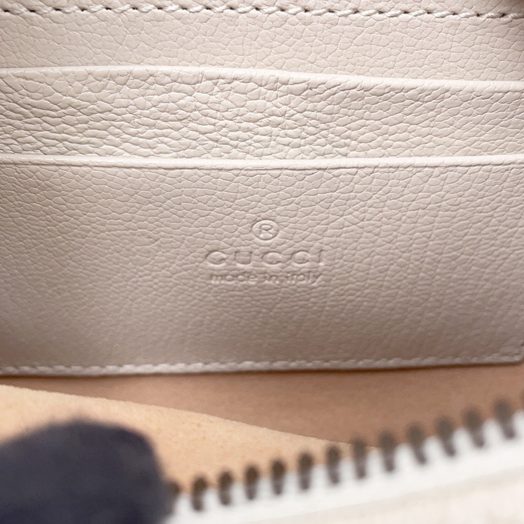 Gucci White Leather Handbag Shoulder Bag (Pre-Owned)