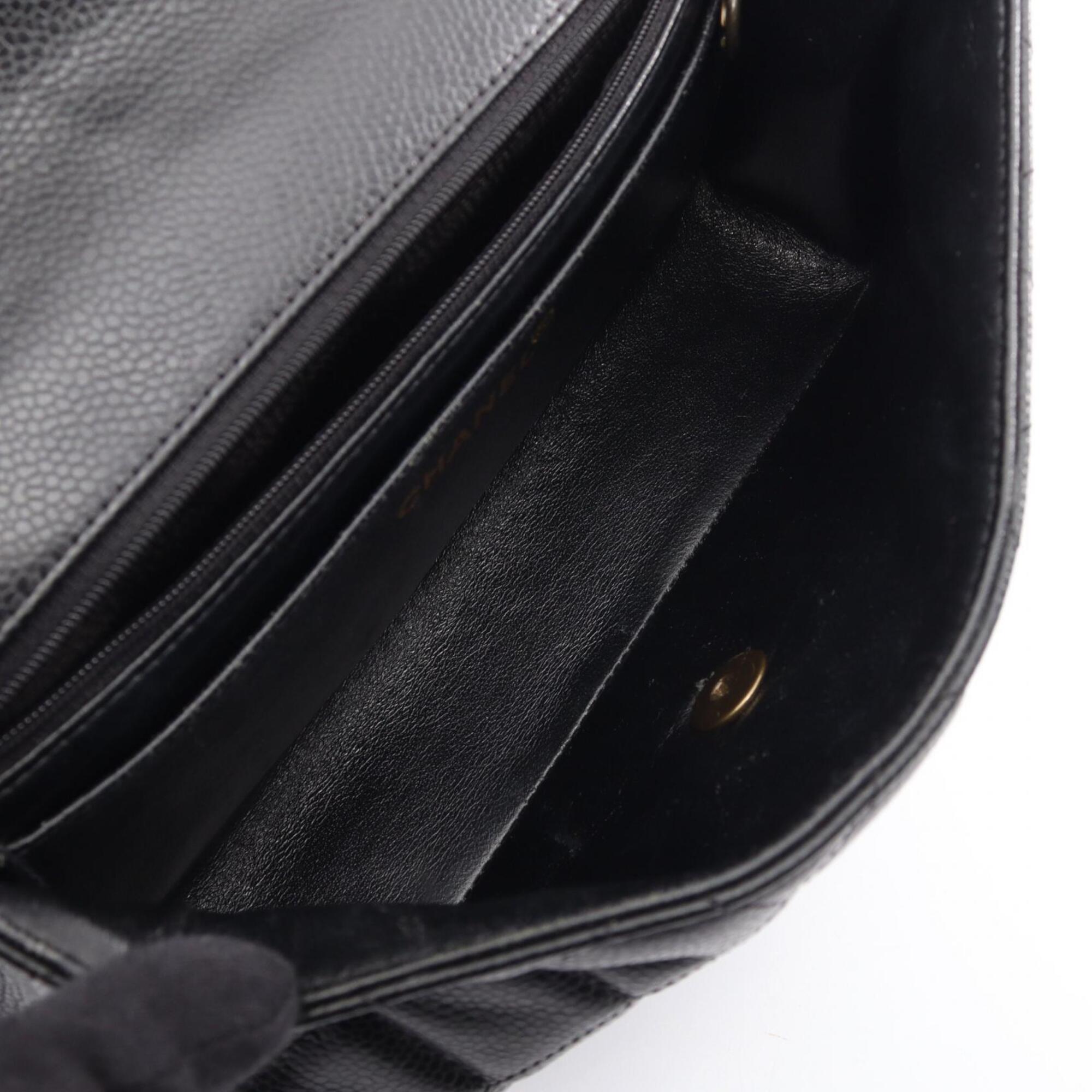 Chanel Black Grained Calfskin Handbag Shoulder Bag (Pre-Owned)