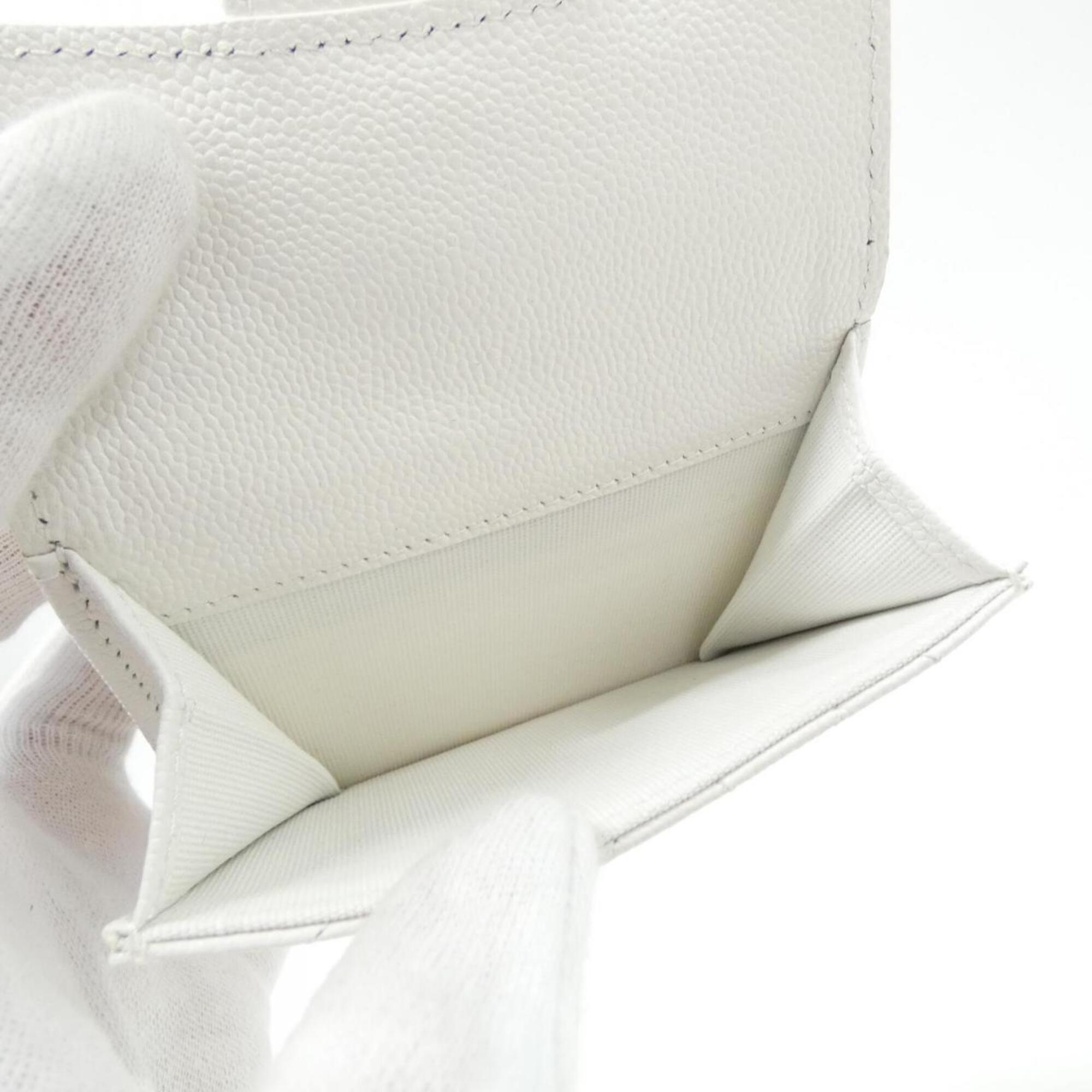 Chanel White Grained Calfskin Wallet (Tri-Fold) (Pre-Owned)