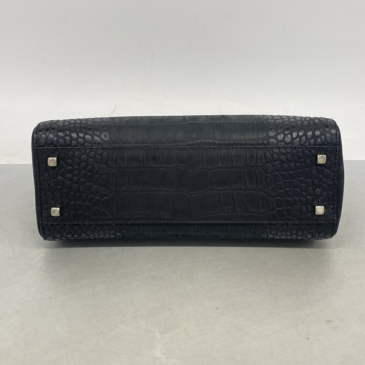 Salvatore Ferragamo Black Leather Handbag (Pre-Owned)