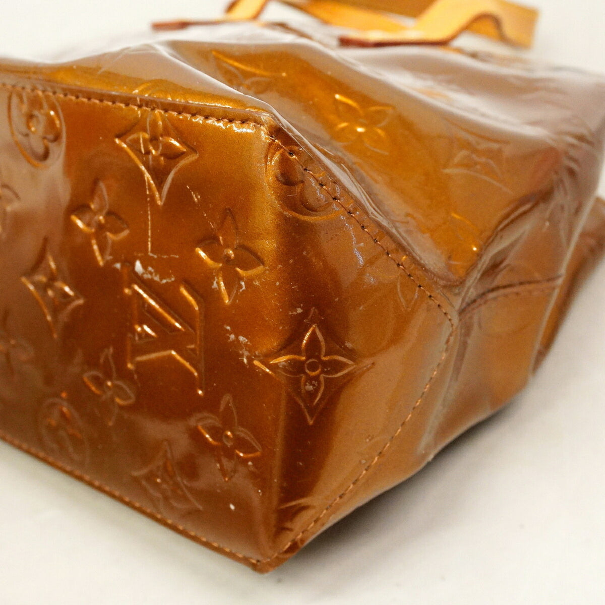 Louis Vuitton Bronze Handbag (Pre-Owned)