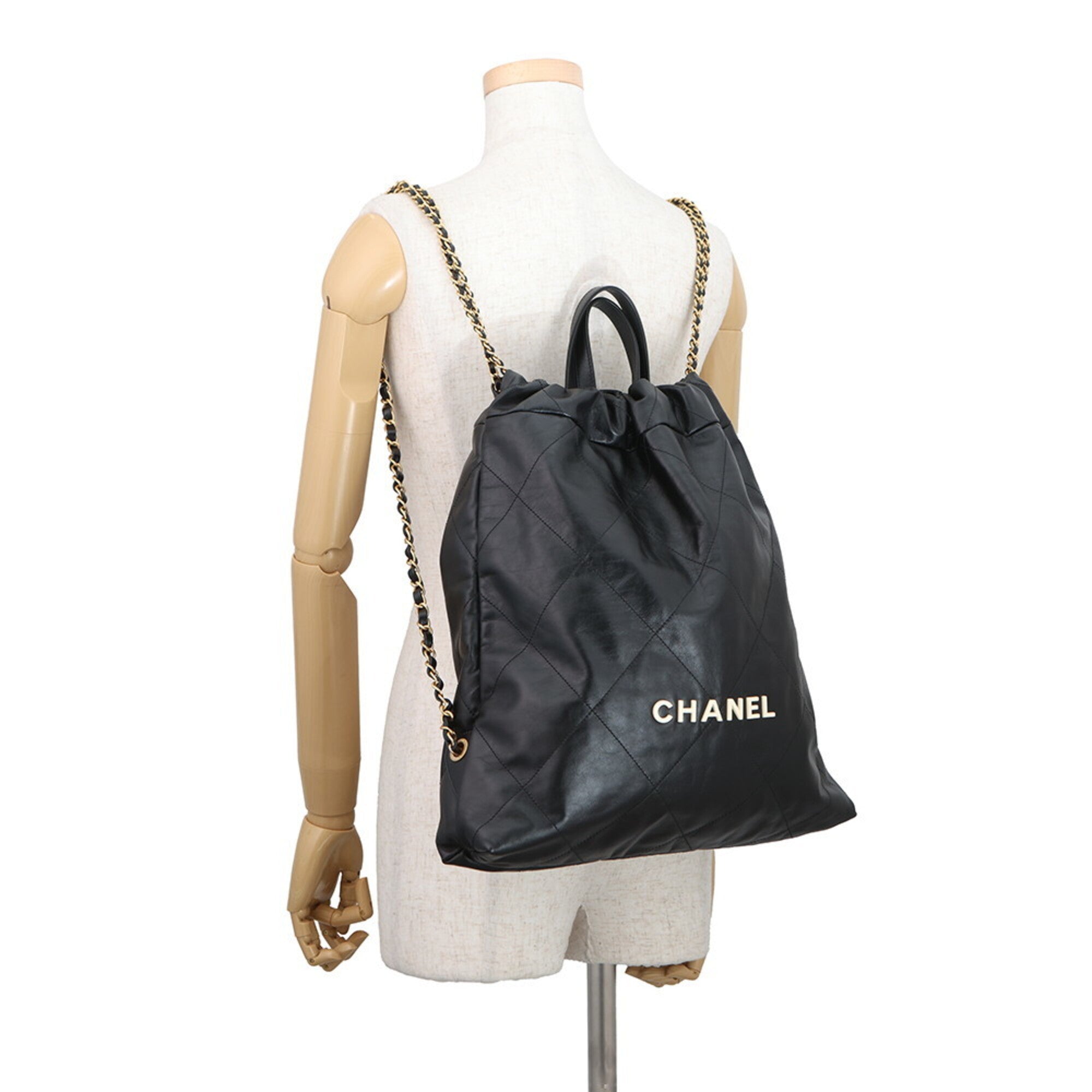 Chanel Black Leather Handbag (Pre-Owned)
