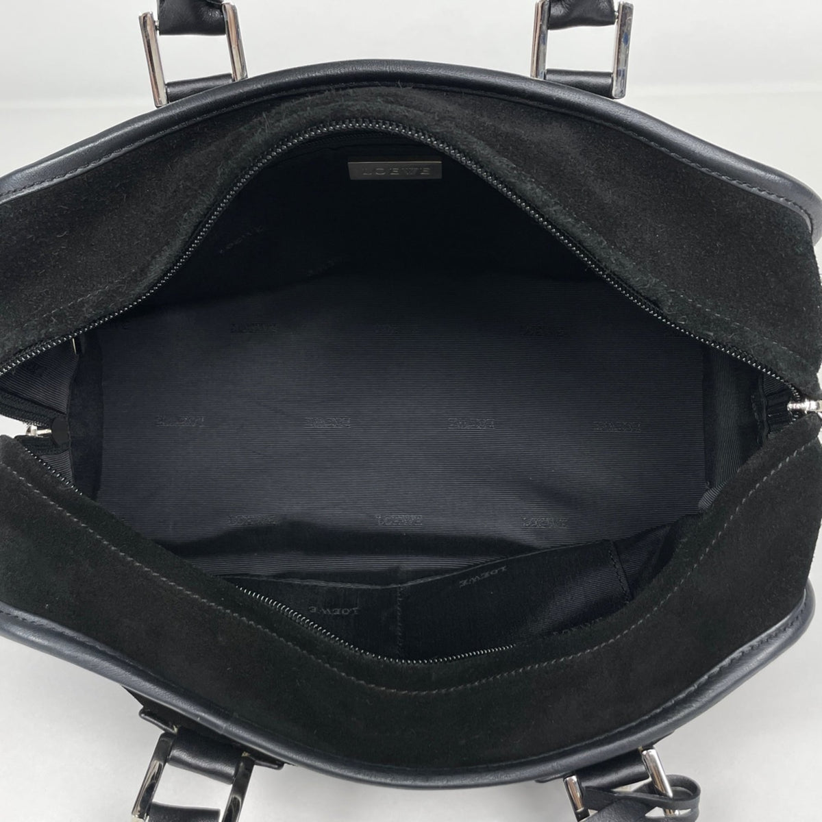 Loewe Black Suede Leather Handbag (Pre-Owned)