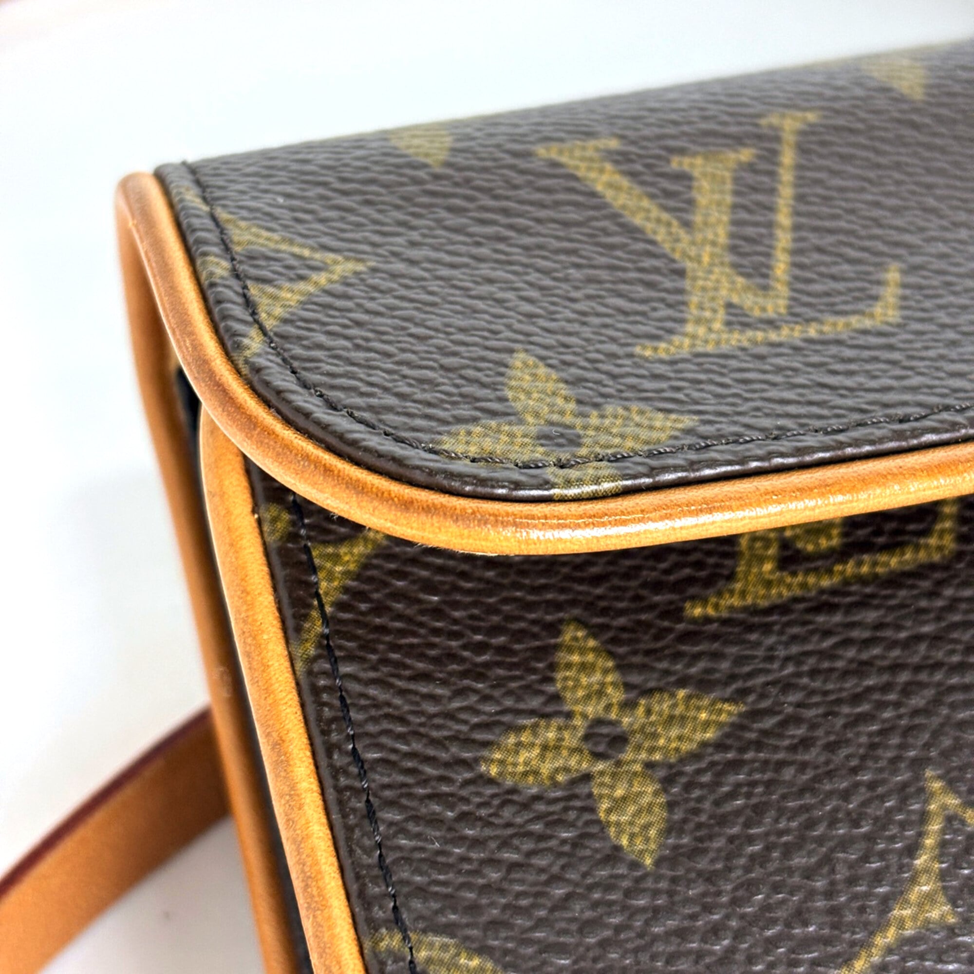 Louis Vuitton Monogram Brown Monogram Fanny Pack Sling Bag (Pre-Owned)