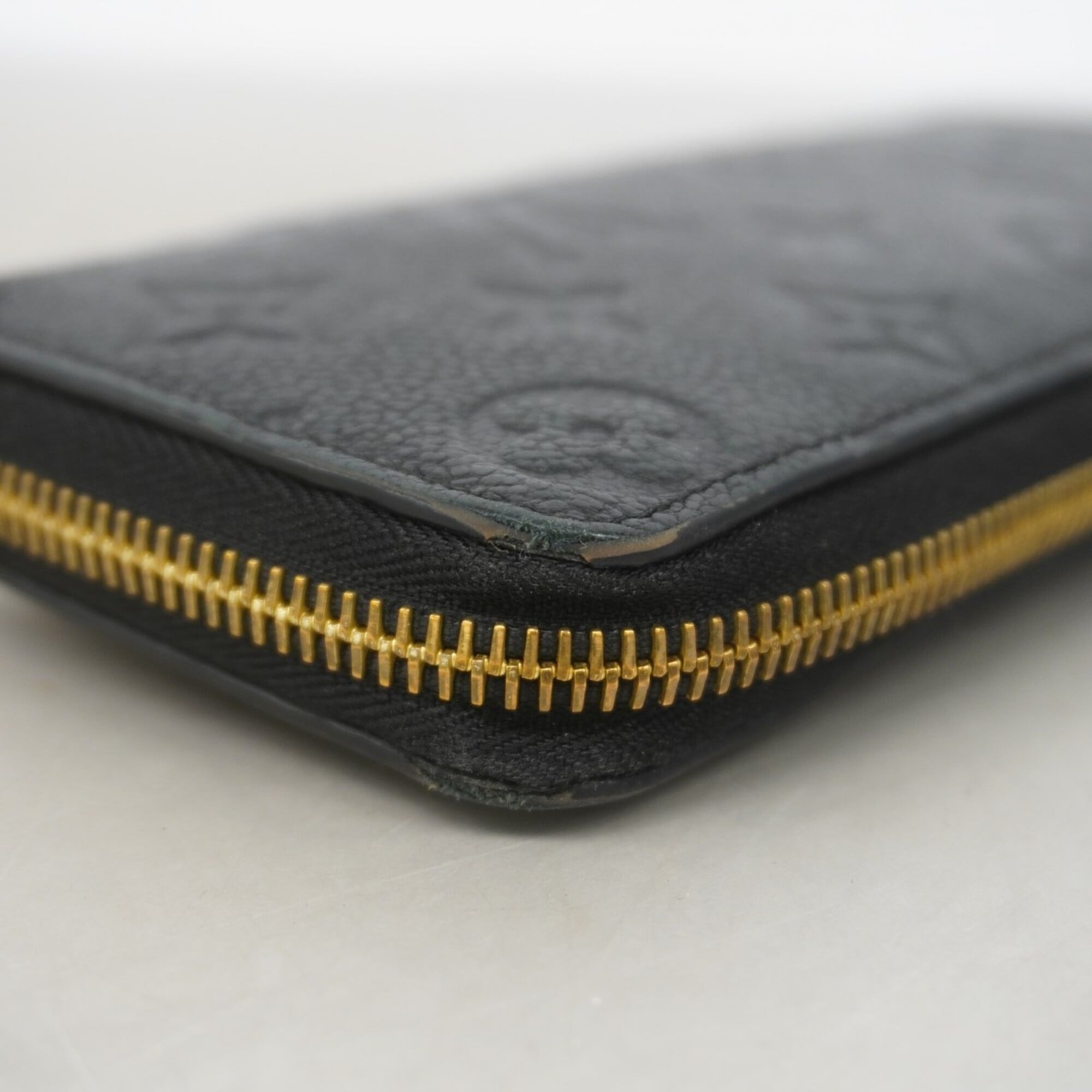 Louis Vuitton Noir Long Wallet (Bi-Fold) (Pre-Owned)