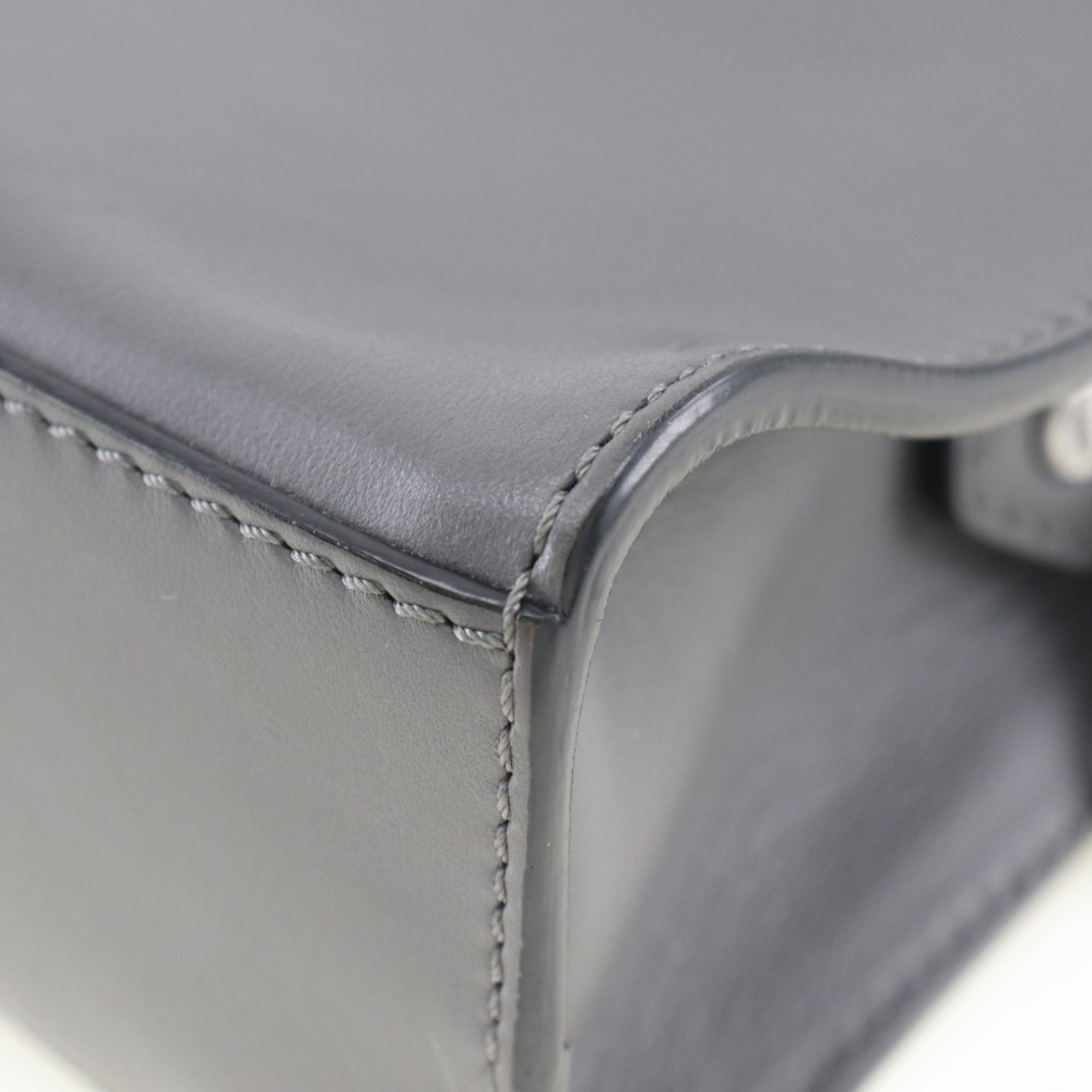 Fendi Gray Leather Handbag (Pre-Owned)
