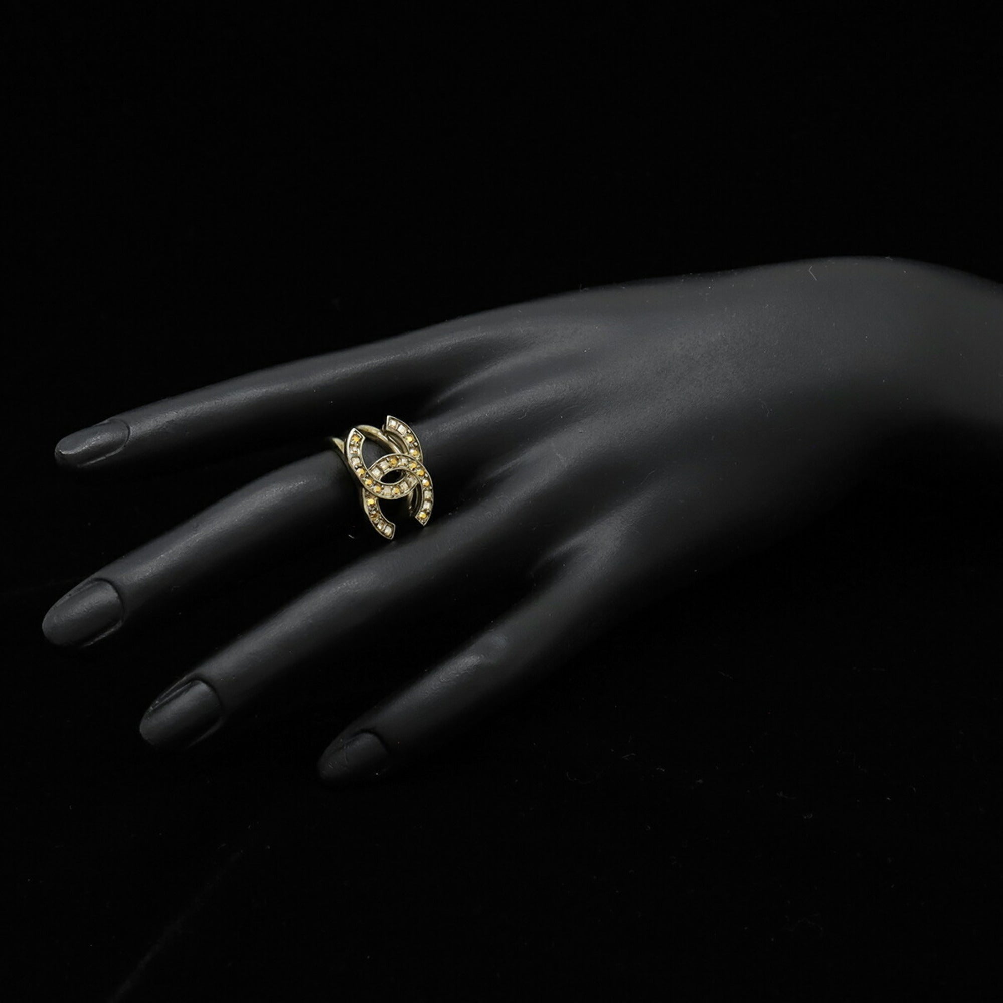 Chanel Gold Plating Rhinestone Band Ring (Pre-Owned)