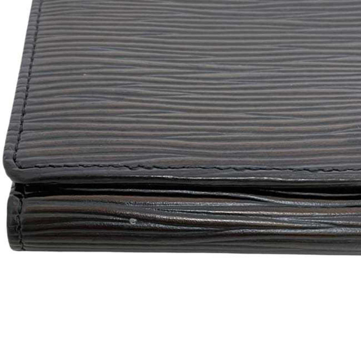 Louis Vuitton Black Noir Epi Leather Wallet (Bi-Fold) (Pre-Owned)