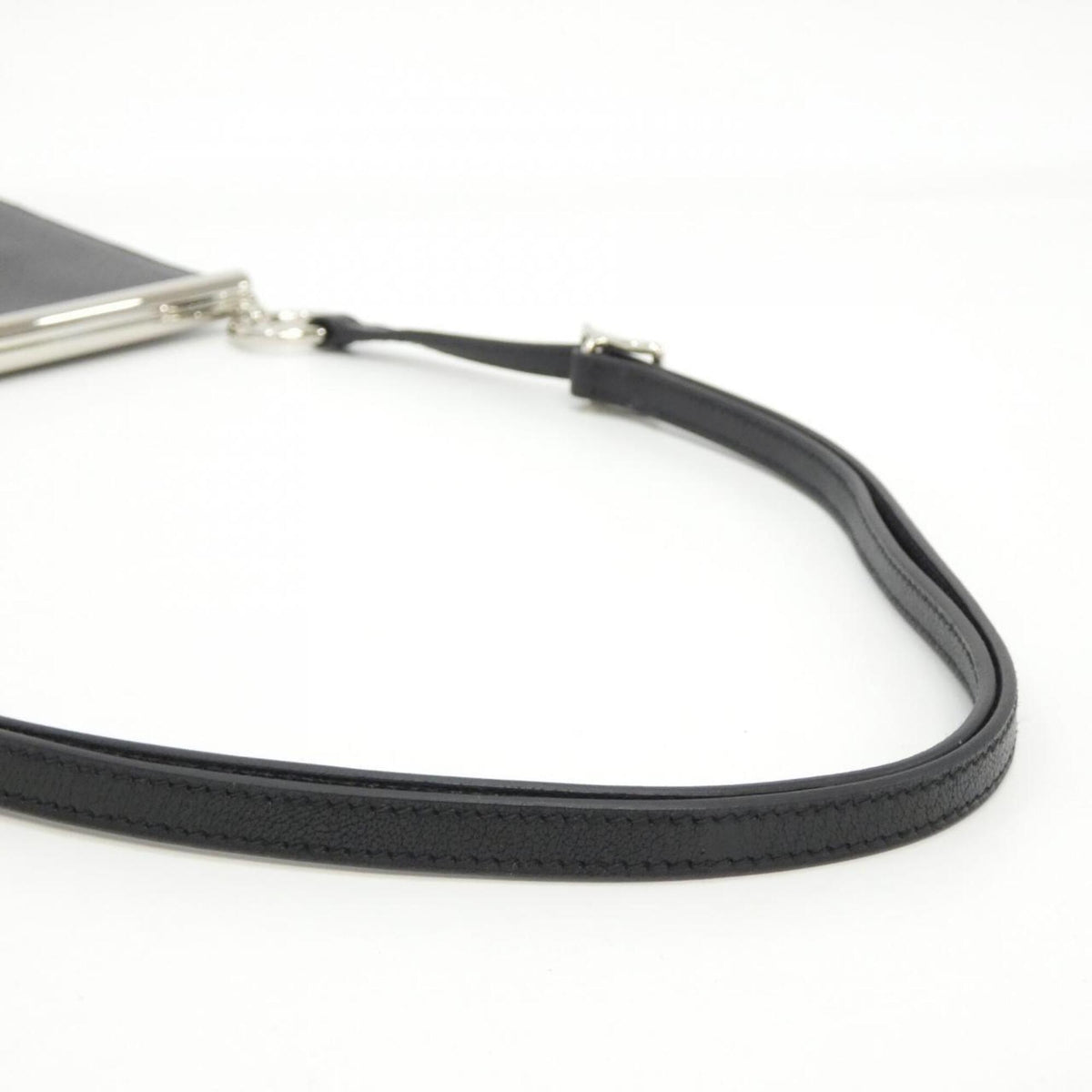 Hermes Black Leather Shoulder Bag (Pre-Owned)