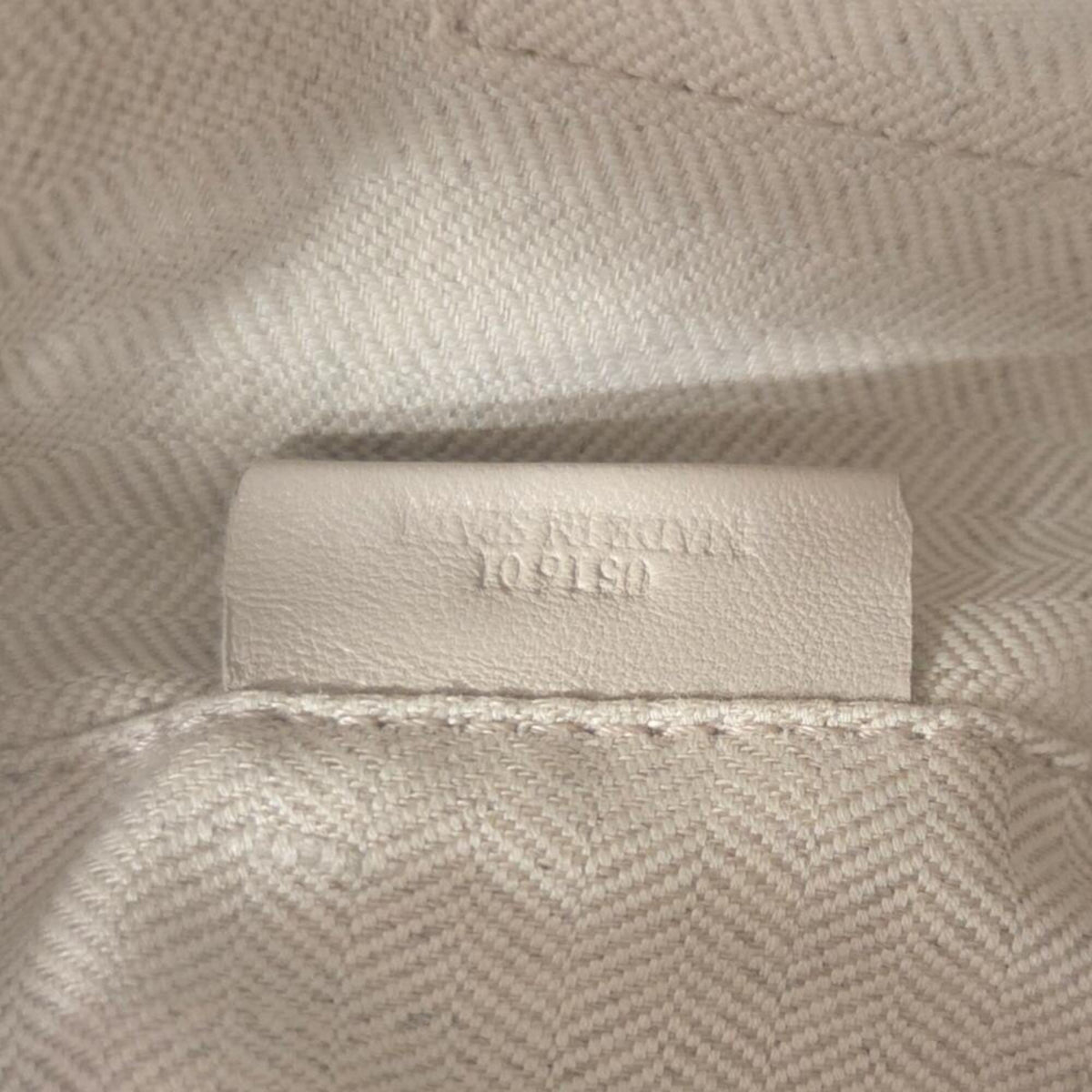 Loewe Puzzle Green Leather Shoulder Bag (Pre-Owned)
