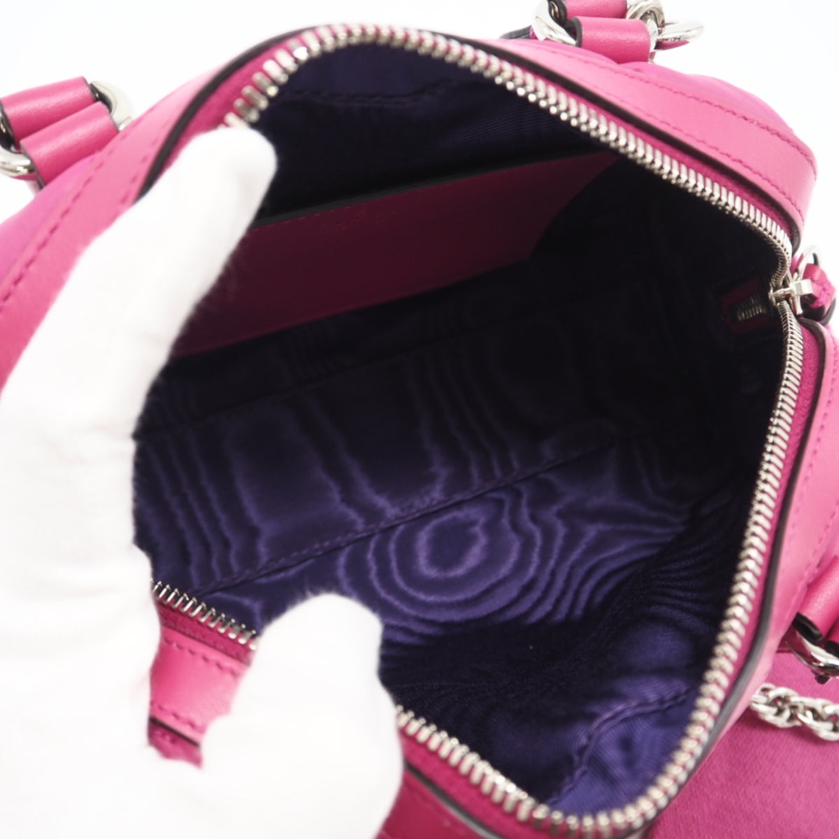 Gucci Pink Nylon Shoulder Bag (Pre-Owned)