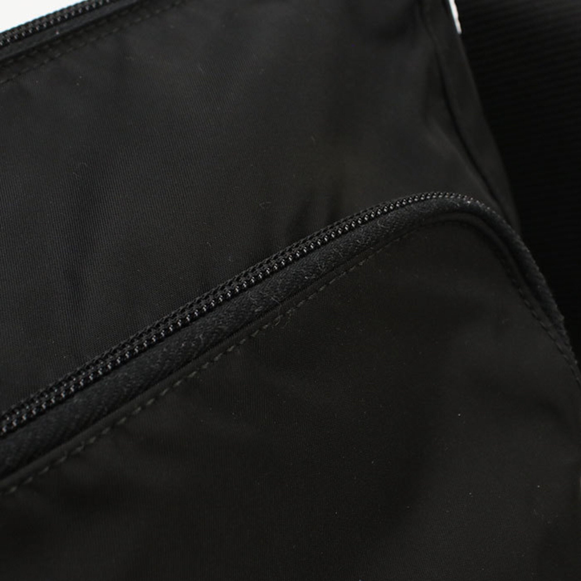 Prada Black Nylon Shoulder Bag (Pre-Owned)