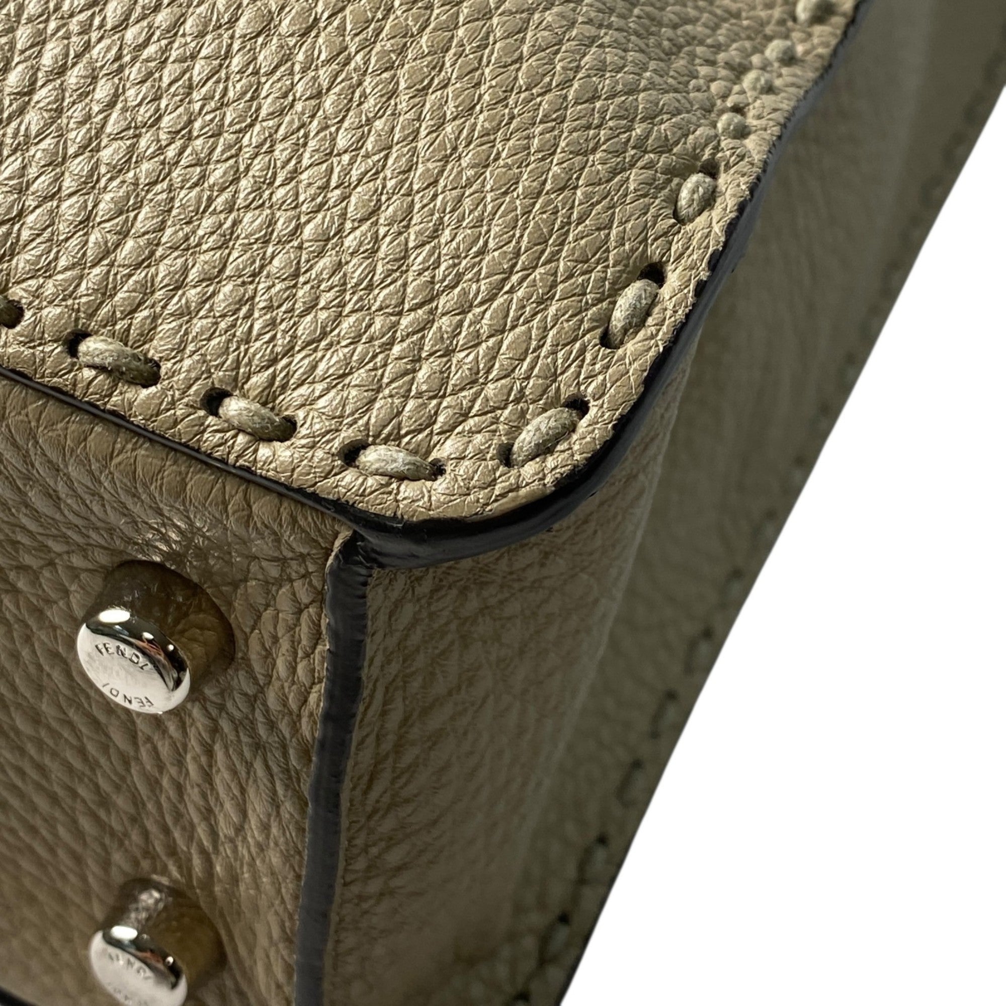 Fendi Beige Leather Shoulder Bag Tote Bag (Pre-Owned)