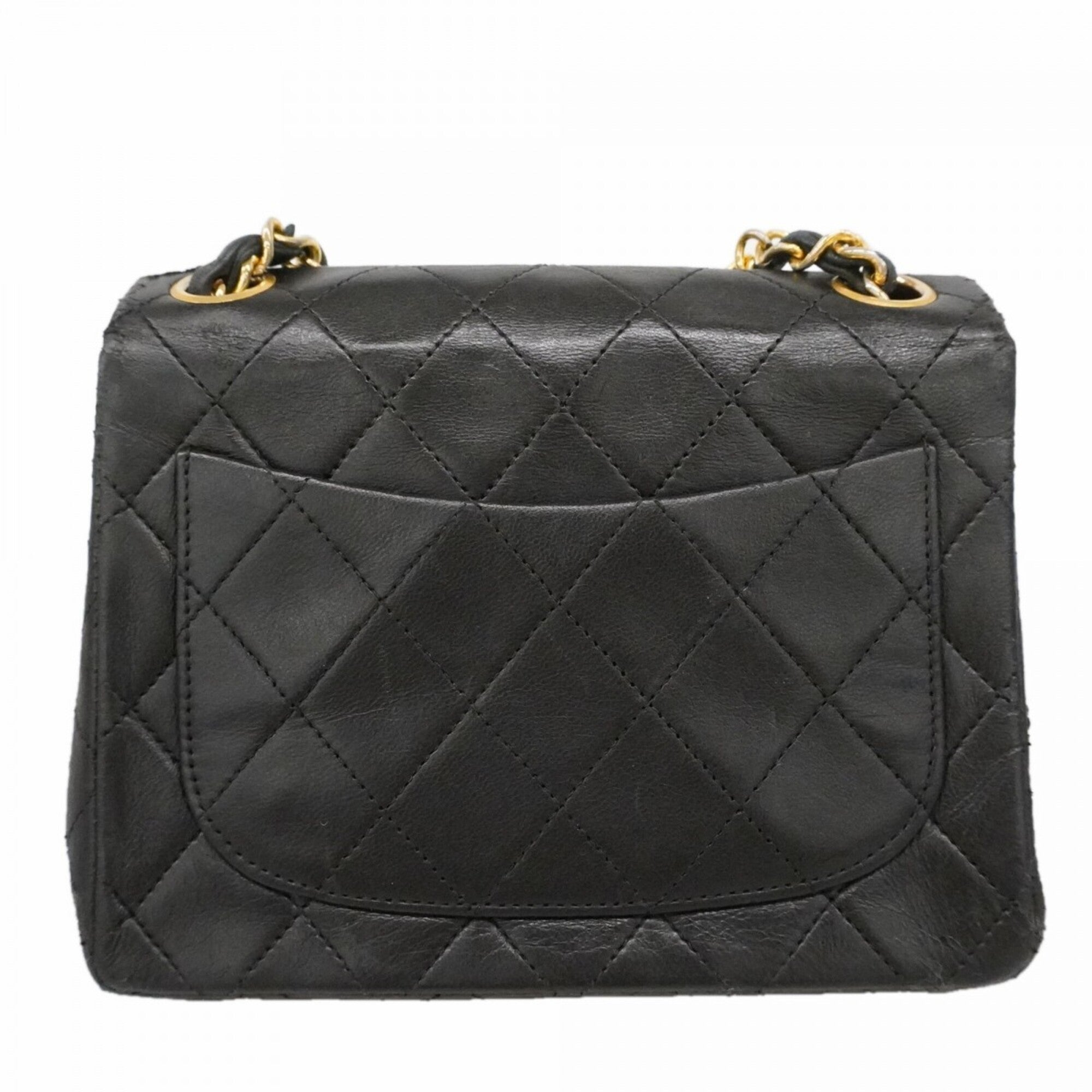 Chanel Black Leather Shoulder Bag (Pre-Owned)