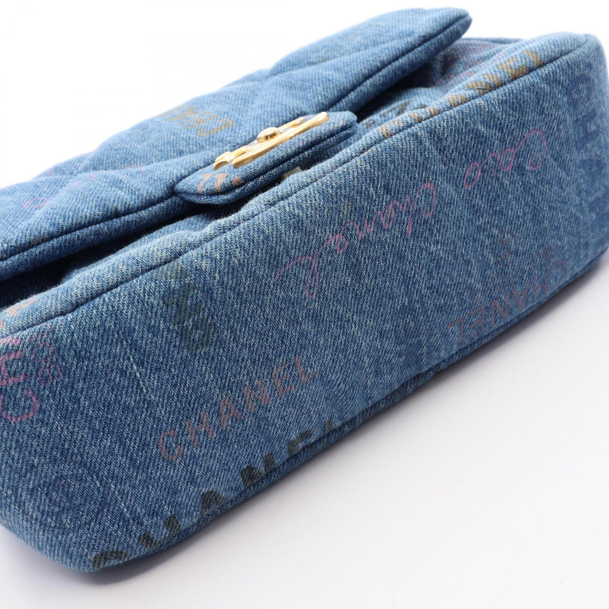 Chanel Matelasse Blue Denim Shoulder Bag (Pre-Owned)