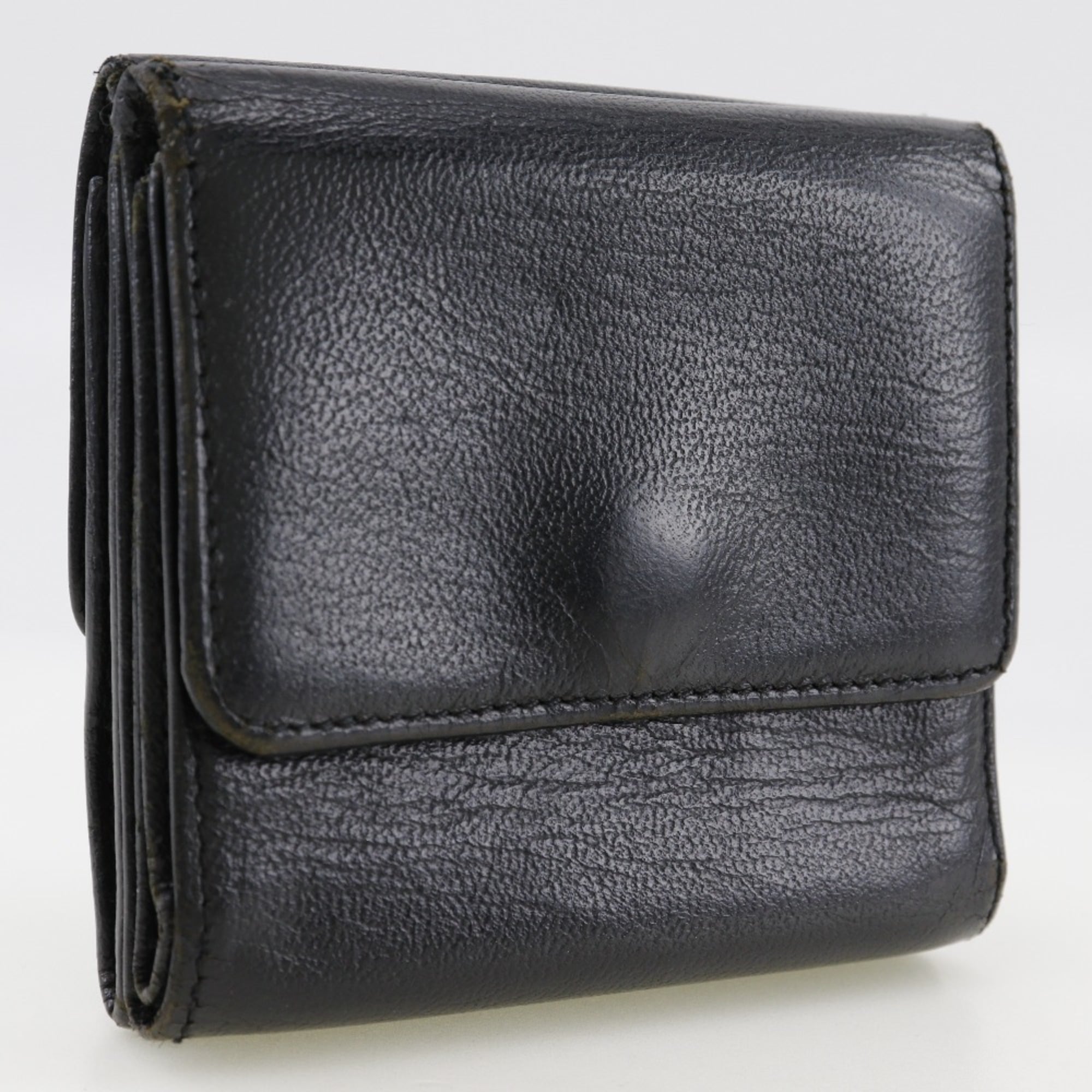 Chanel Black Leather Wallet (Bi-Fold) (Pre-Owned)