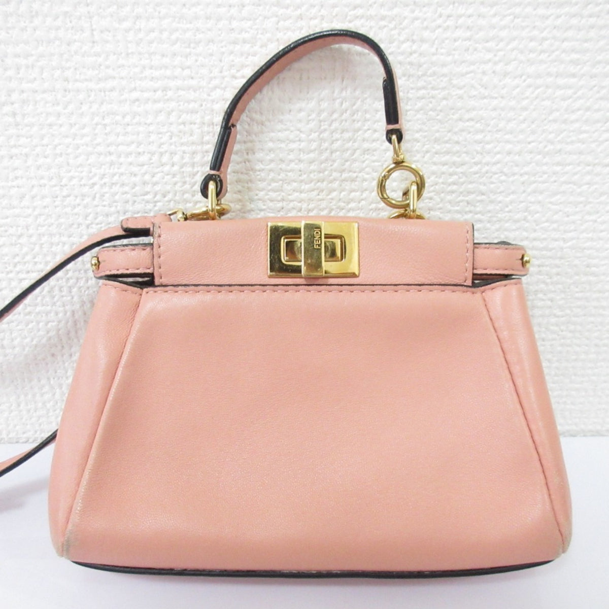 Fendi Pink Shoulder Bag (Pre-Owned)