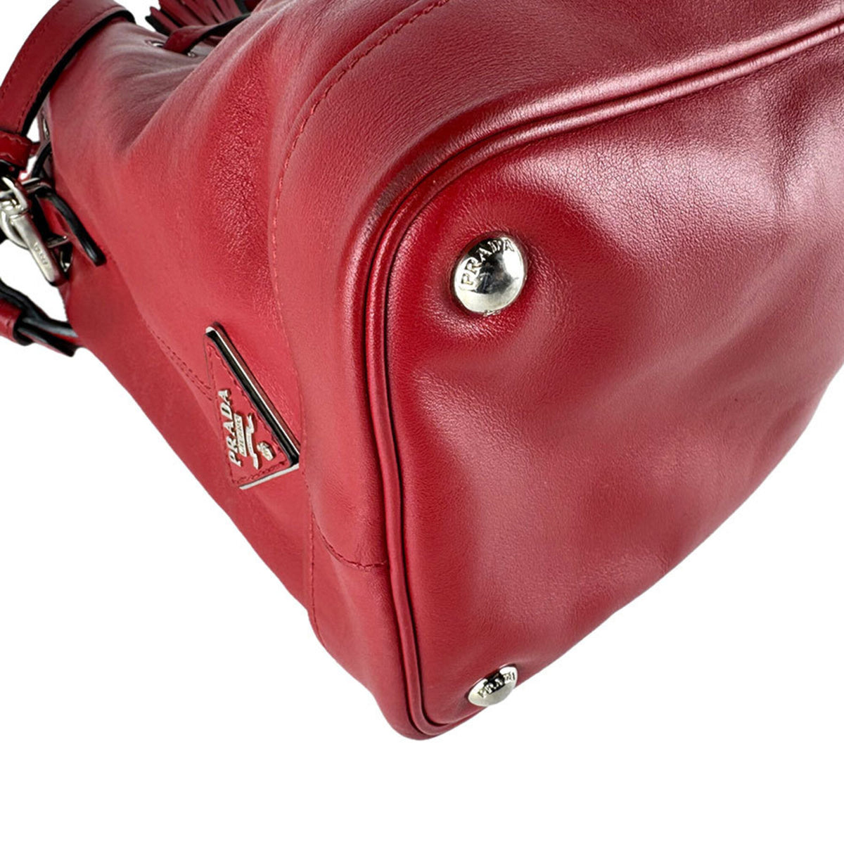 Prada Red Color Leather Shoulder Bag (Pre-Owned)