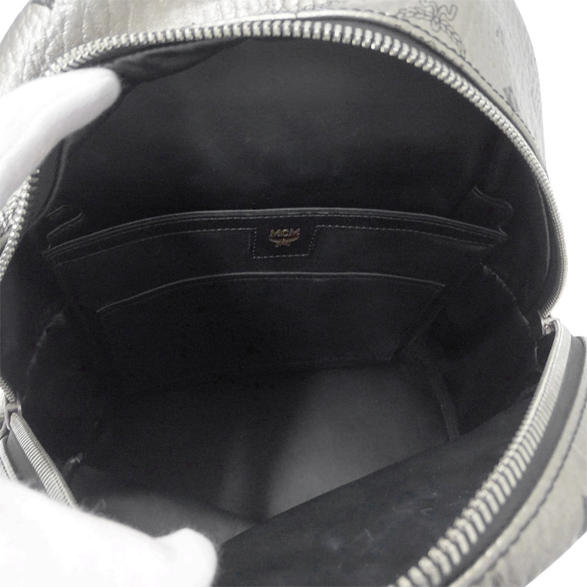 Mcm Black Canvas Handbag Pouch (Pre-Owned)