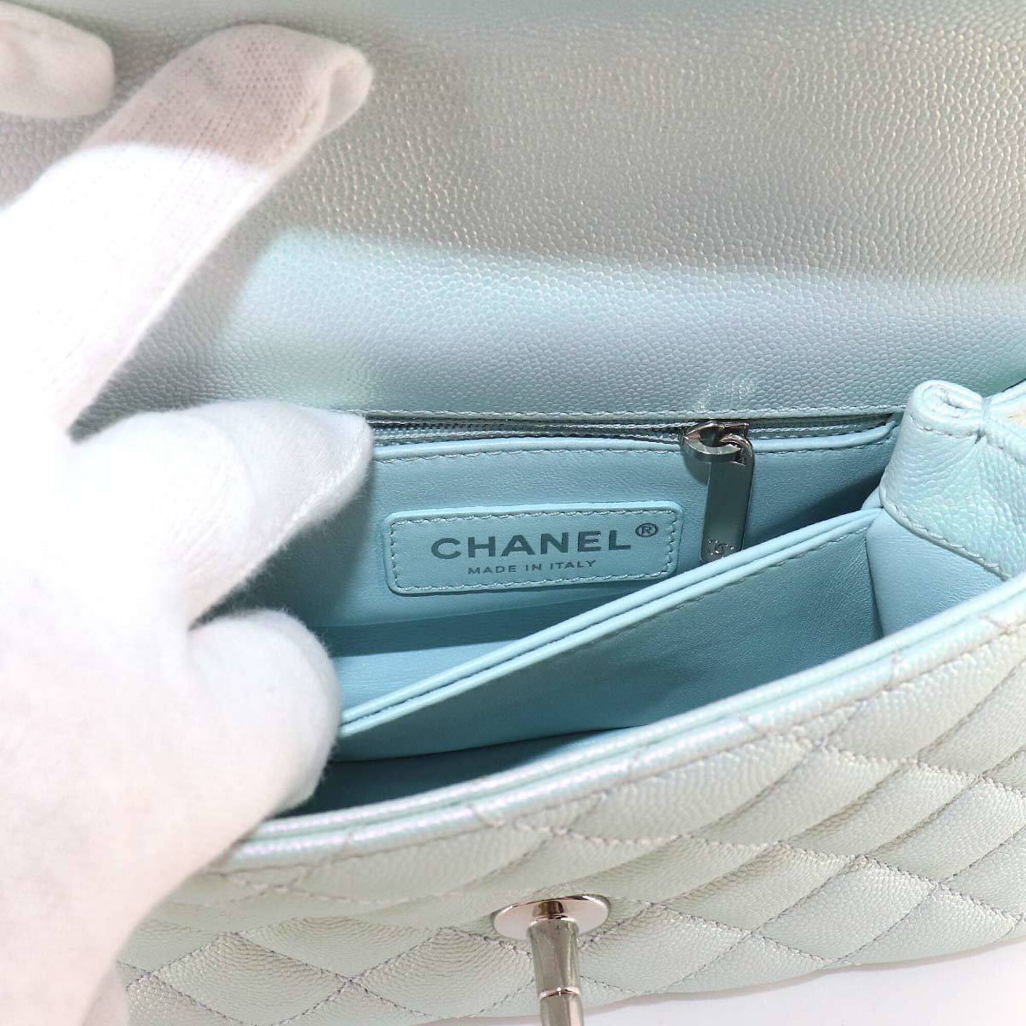 Chanel Metallic Blue Grained Calfskin Handbag (Pre-Owned)