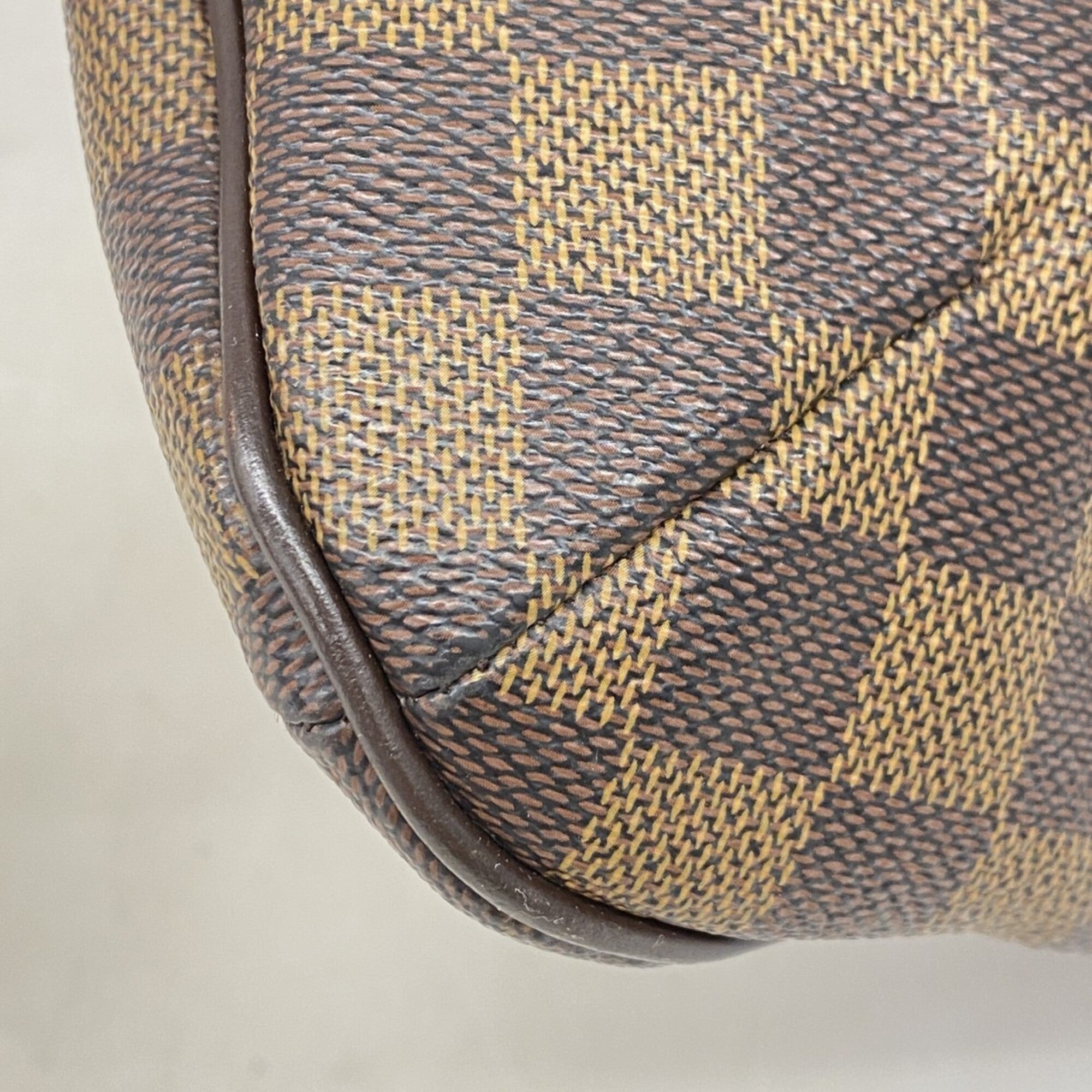Louis Vuitton Ebene Shoulder Bag (Pre-Owned)
