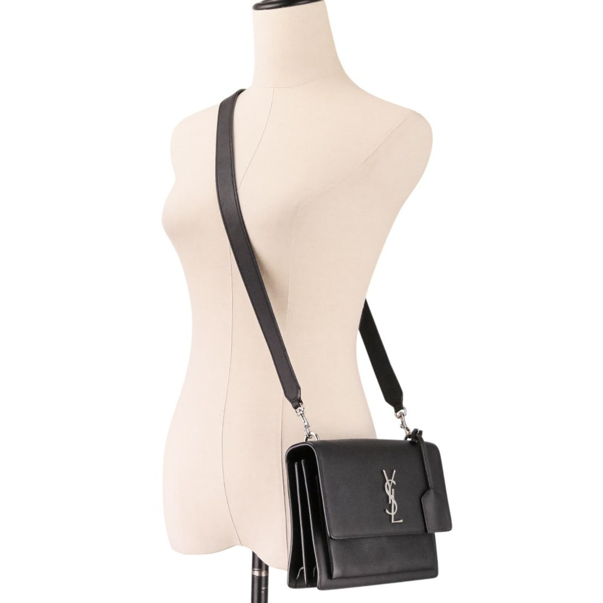 Yves Saint Laurent Black Shoulder Bag (Pre-Owned)