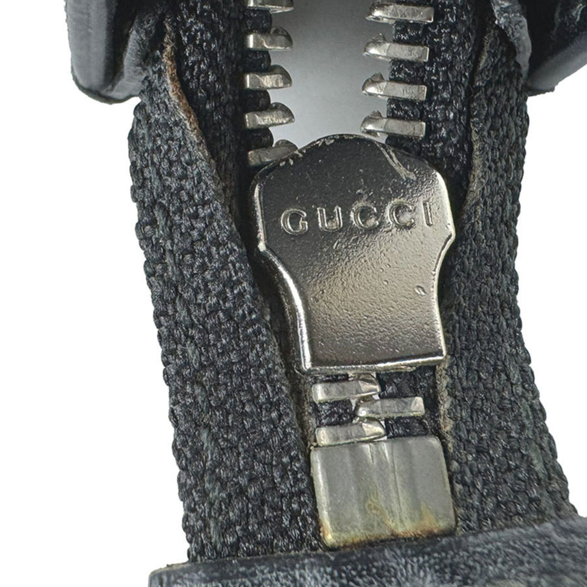 Gucci Navy Gg Supreme Clutch Bag (Pre-Owned)
