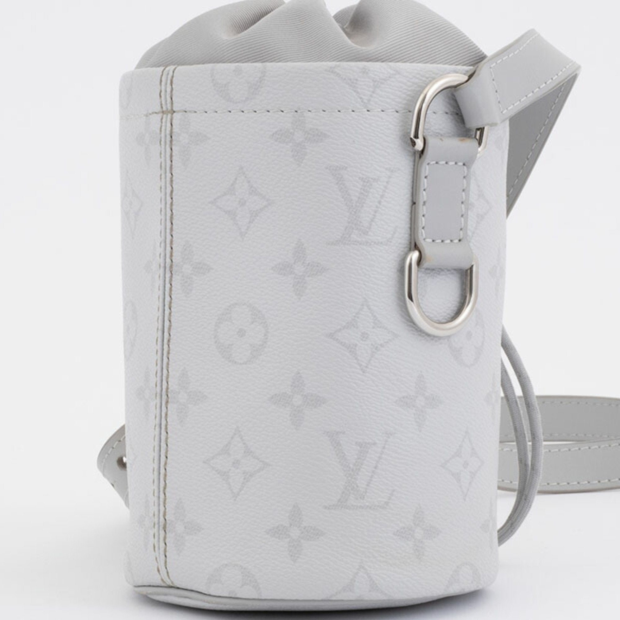 Louis Vuitton Monogram Light Gray White Monogram Shoulder Bag (Pre-Owned)