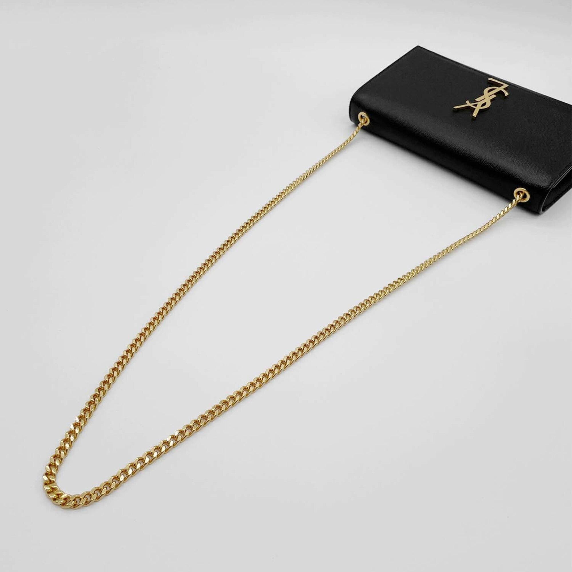 Saint Laurent Black Leather Shoulder Bag (Pre-Owned)