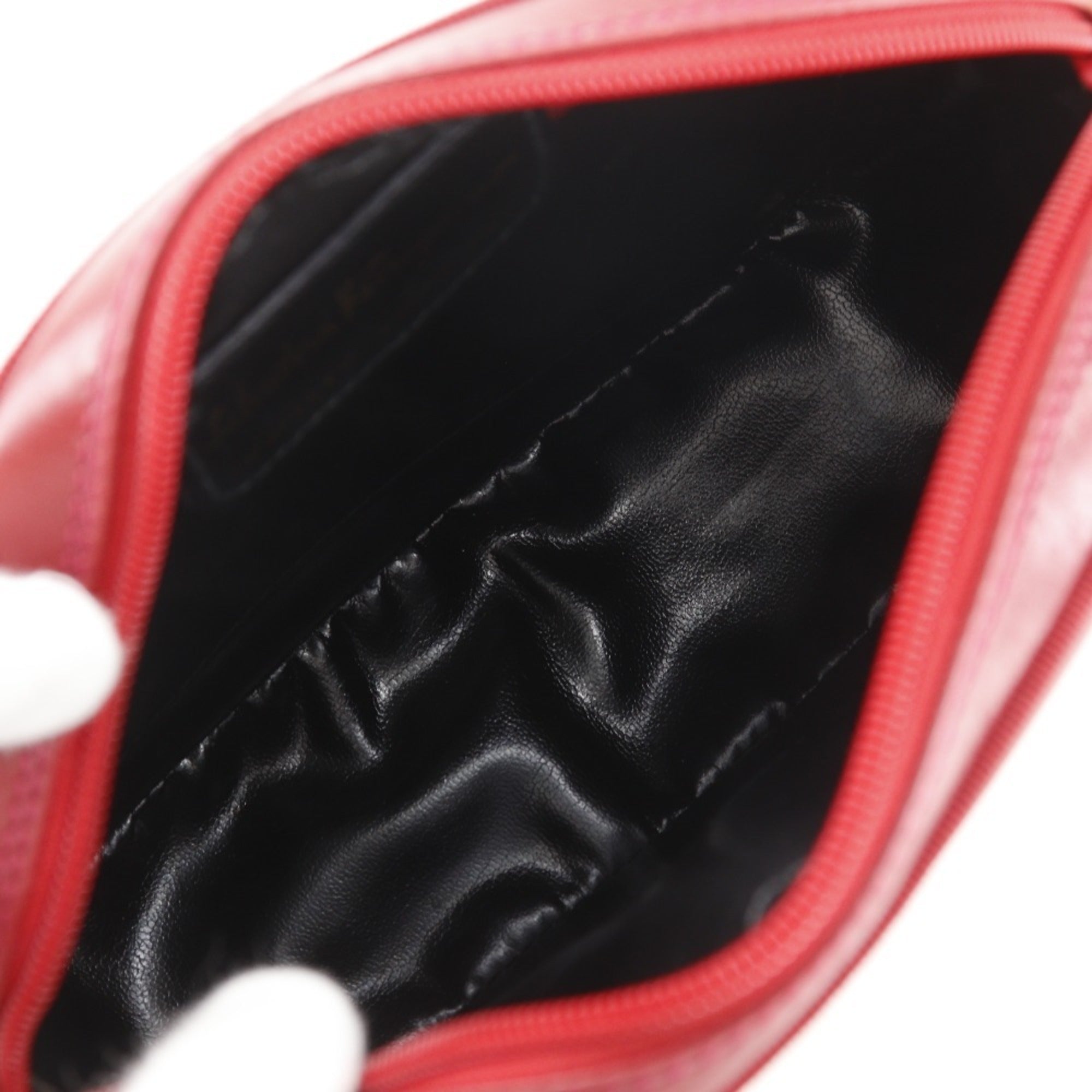 Salvatore Ferragamo Vara Red Color Leather Shoulder Bag (Pre-Owned)