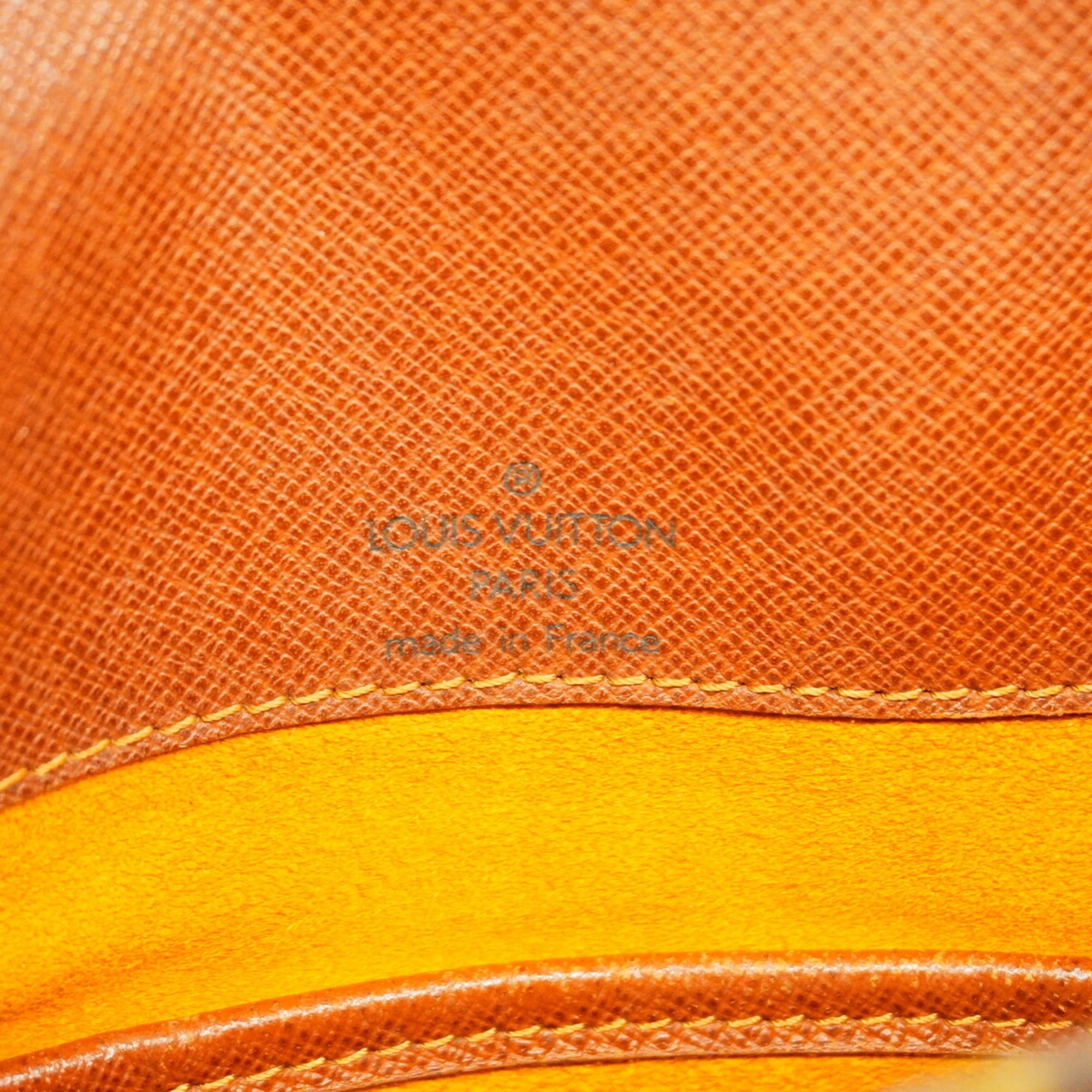 Louis Vuitton Brown Shoulder Bag (Pre-Owned)