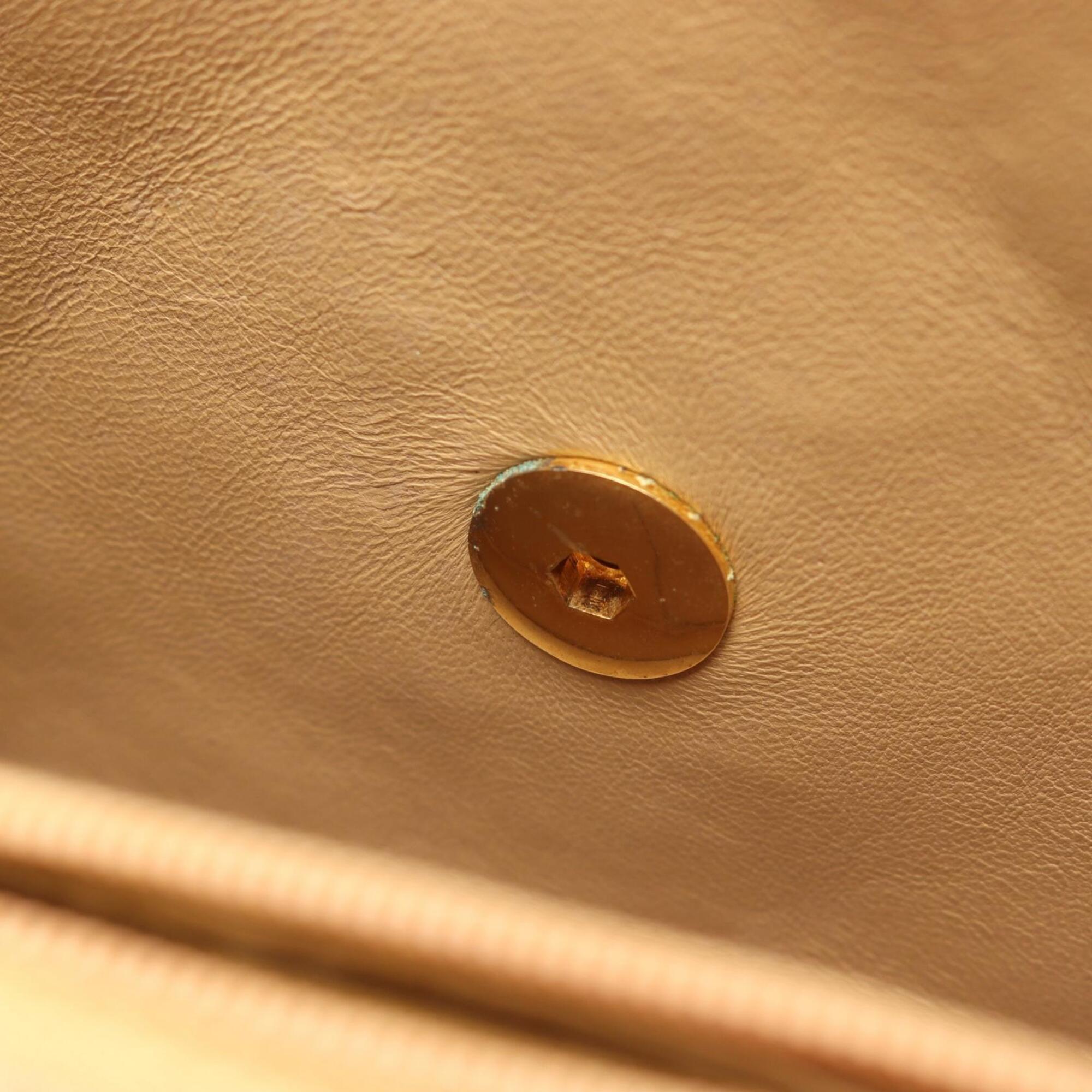 Chanel Beige Leather Handbag Shoulder Bag (Pre-Owned)