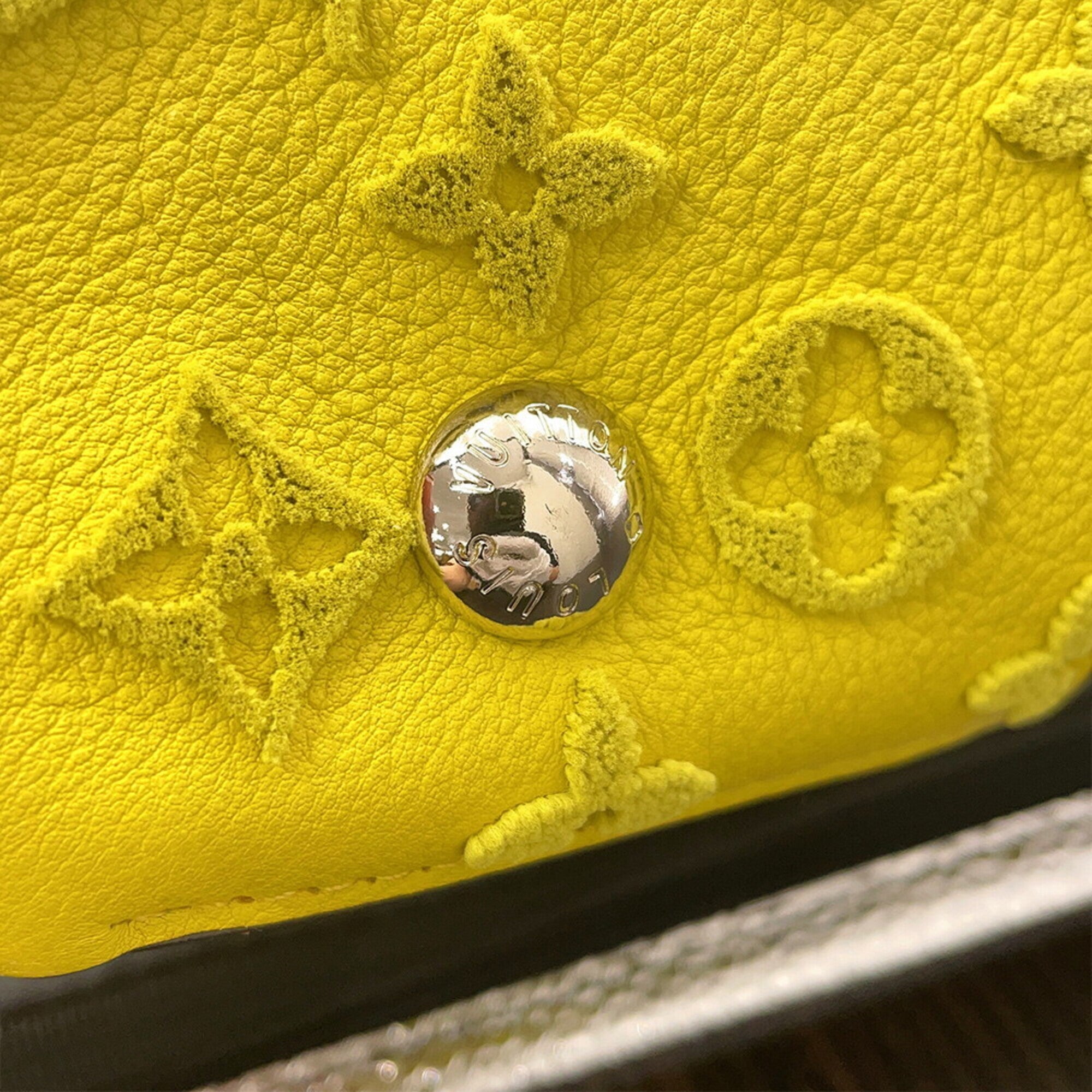 Louis Vuitton Monogram Velours Pistache Veau Cachemire Leather Leather Handbag (Pre-Owned)