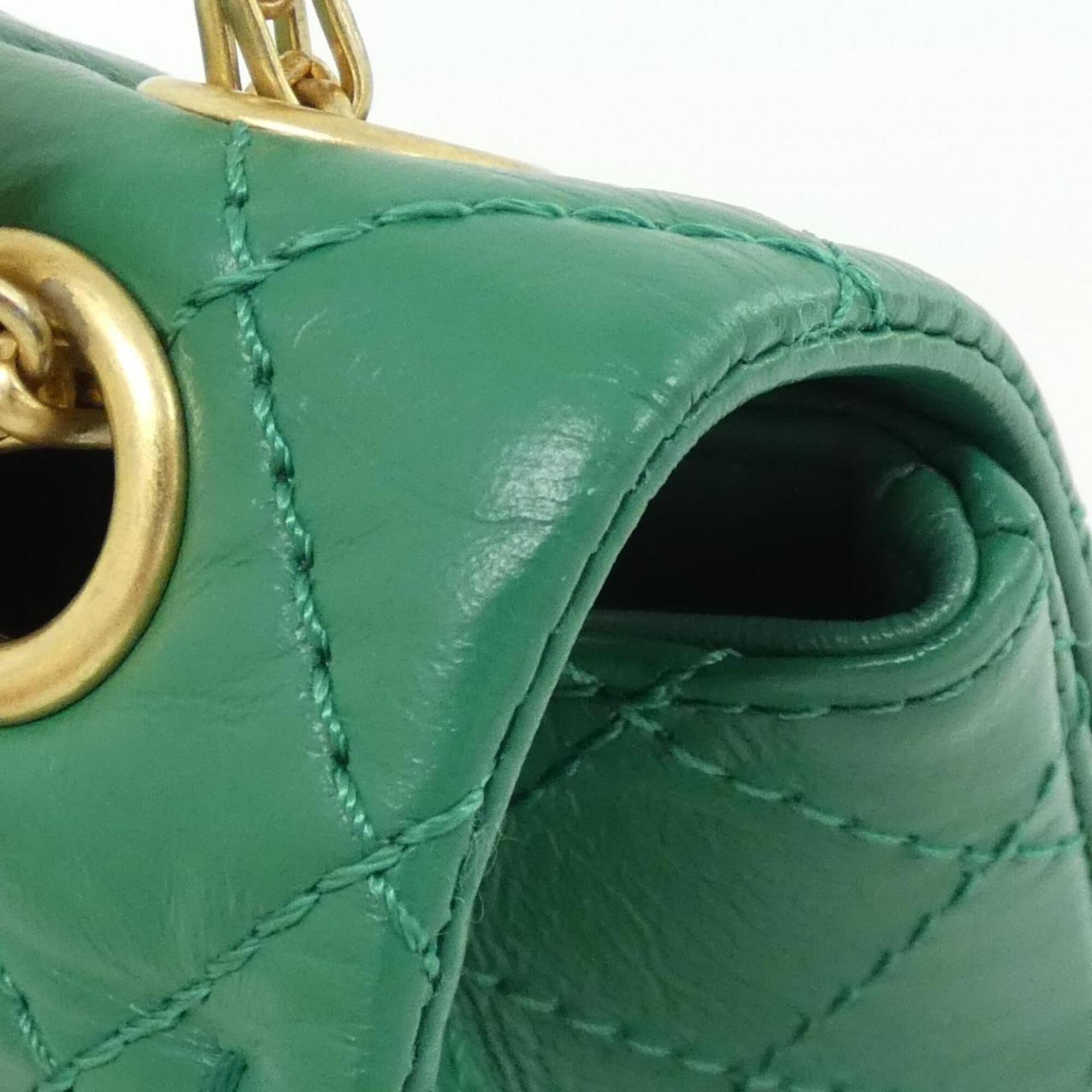 Chanel Green Leather Shoulder Bag (Pre-Owned)
