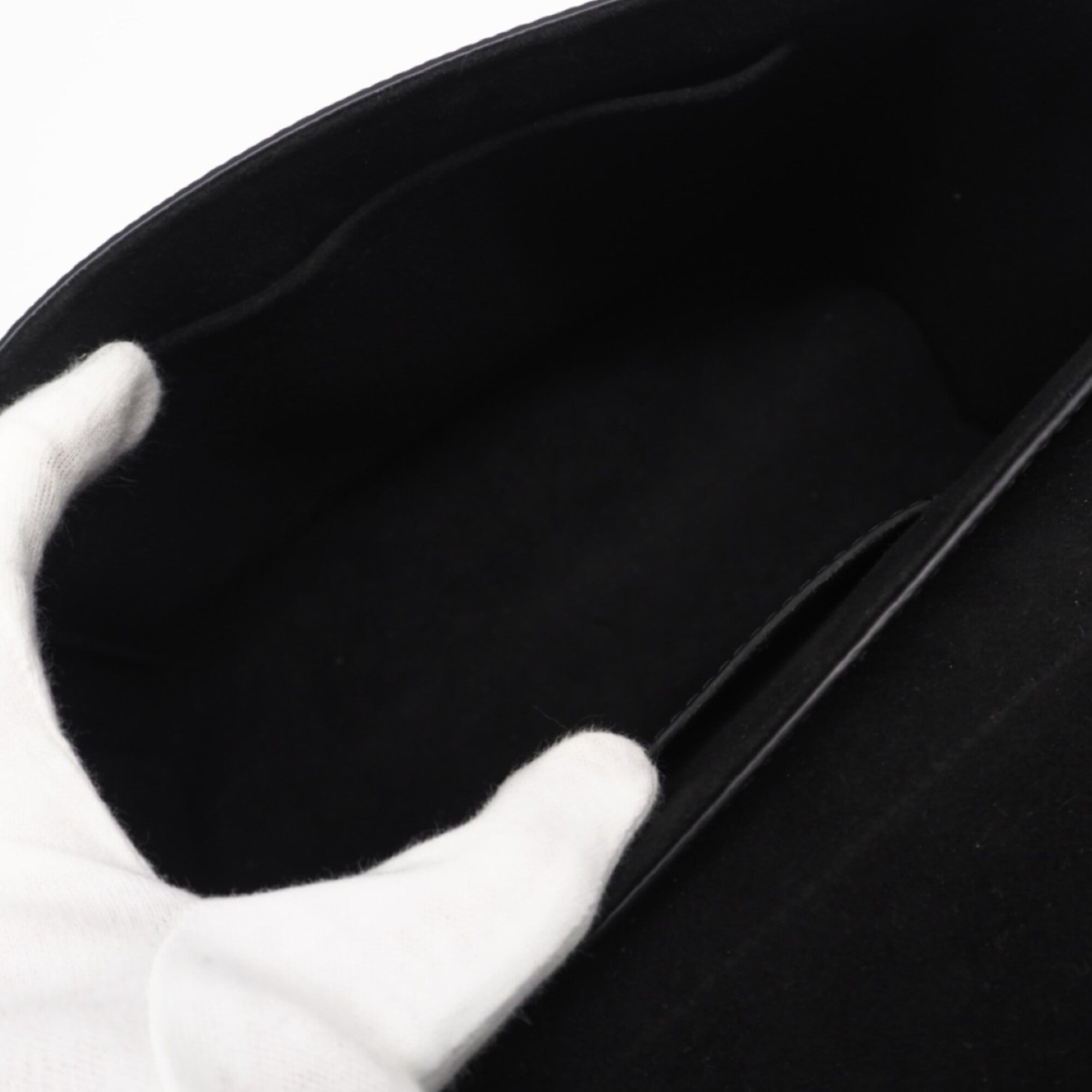 Louis Vuitton Black Noir Leather Shoulder Bag (Pre-Owned)