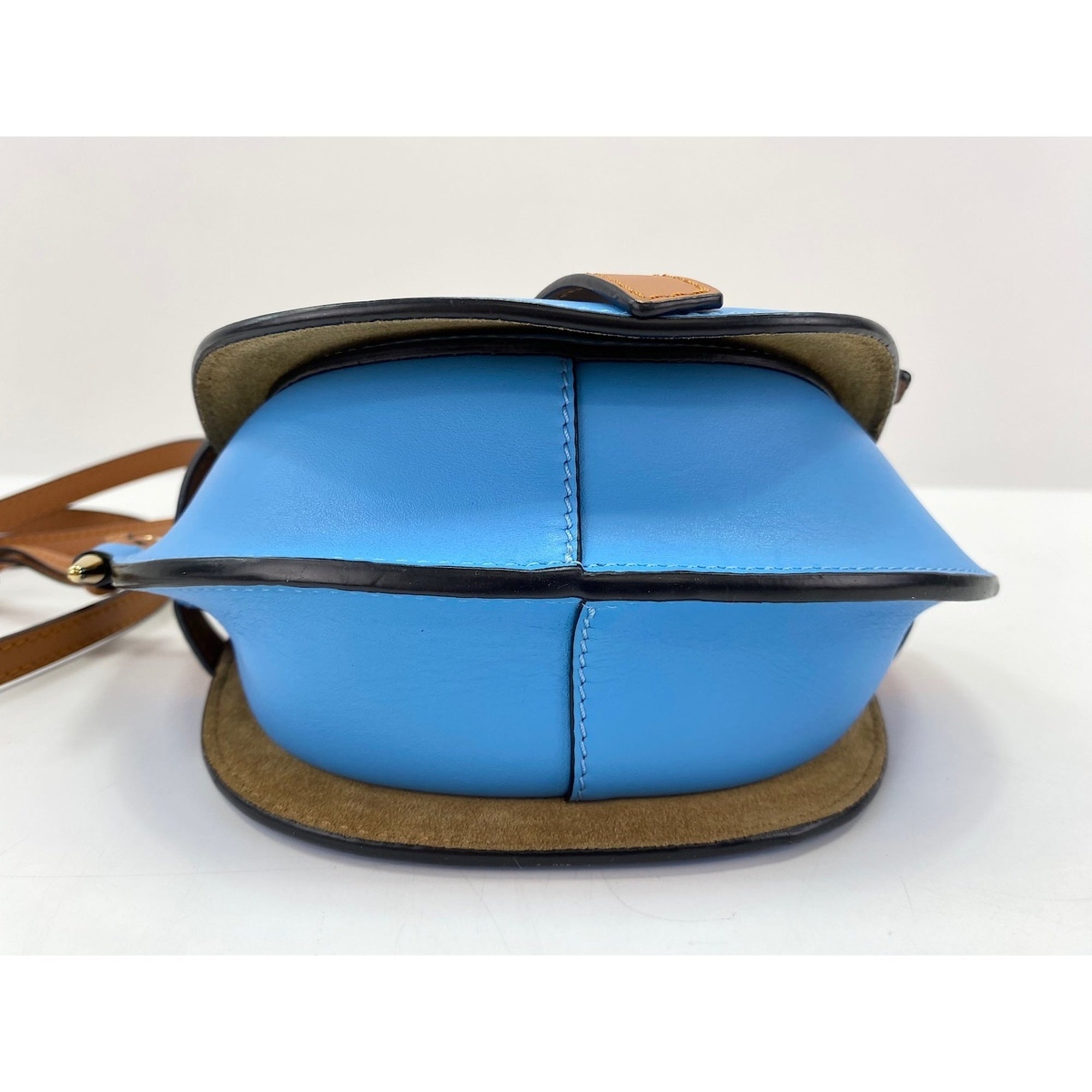 Loewe Brown Leather Shoulder Bag (Pre-Owned)