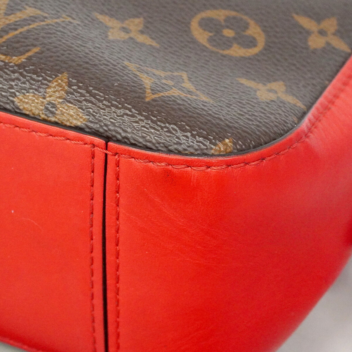 Louis Vuitton Coquelicots Handbag (Pre-Owned)