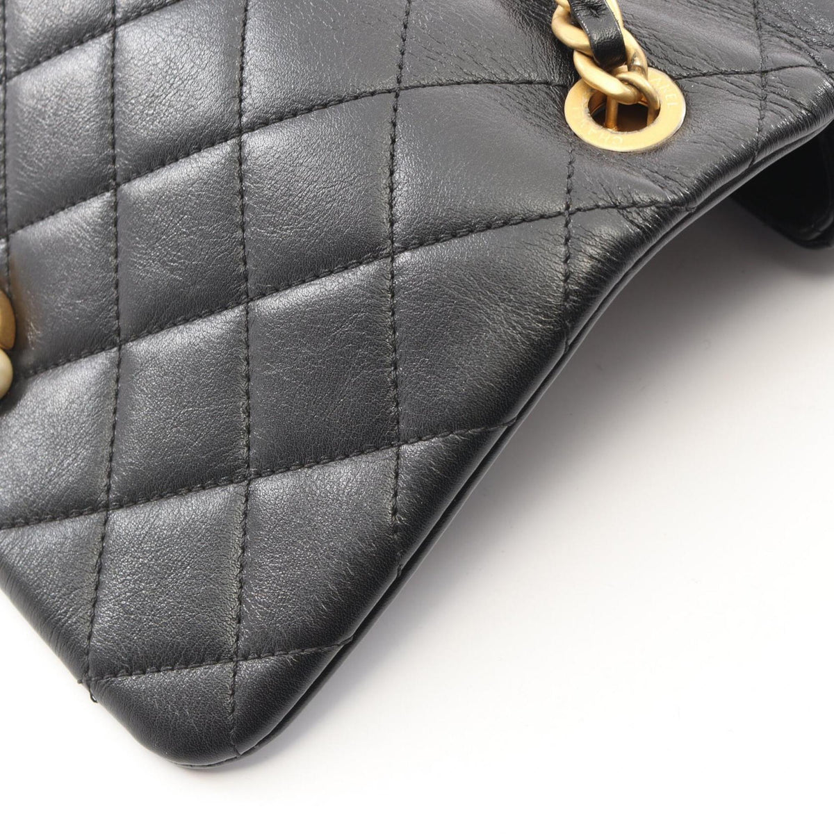 Chanel Black Leather Handbag Shoulder Bag (Pre-Owned)