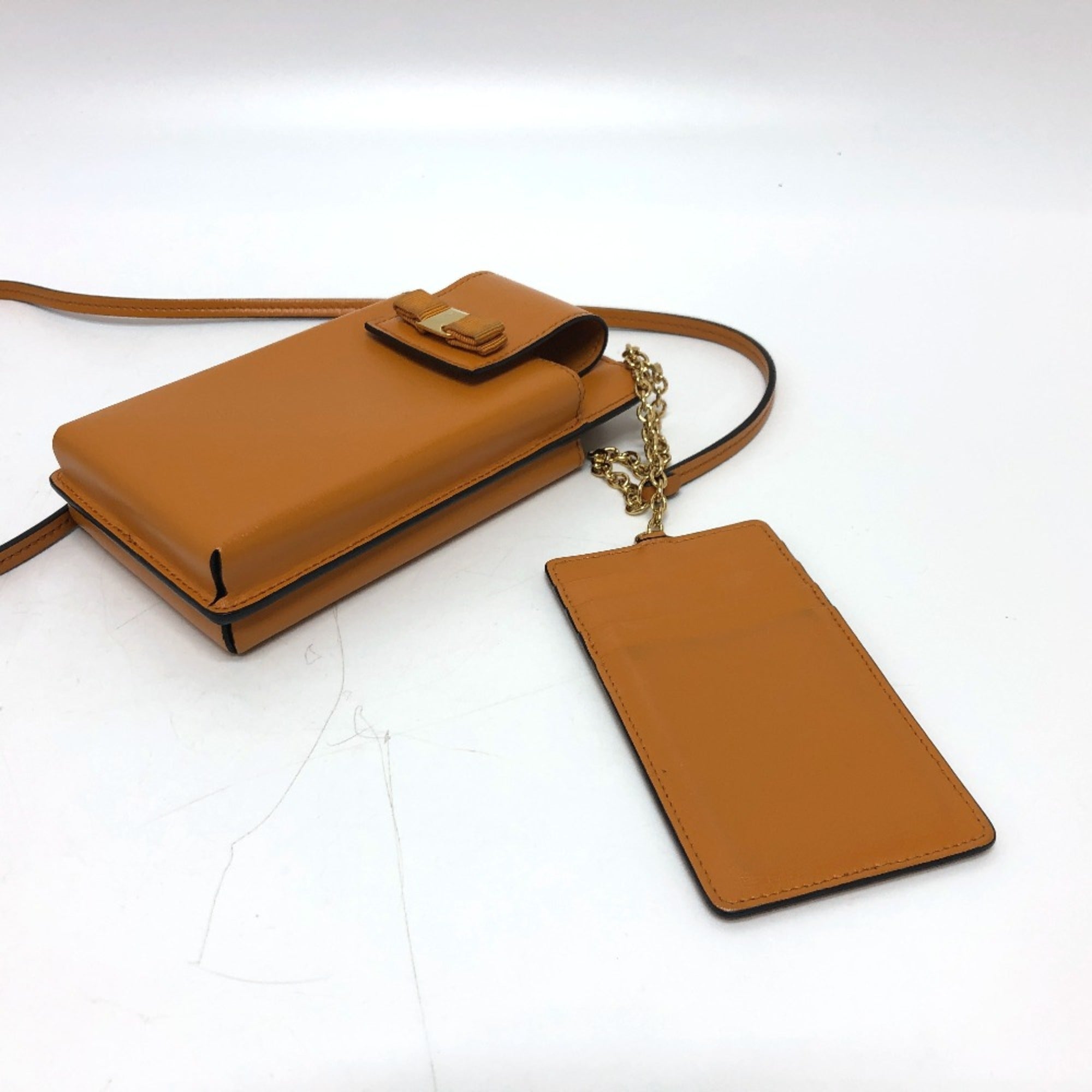 Salvatore Ferragamo Orange Leather Shoulder Bag (Pre-Owned)