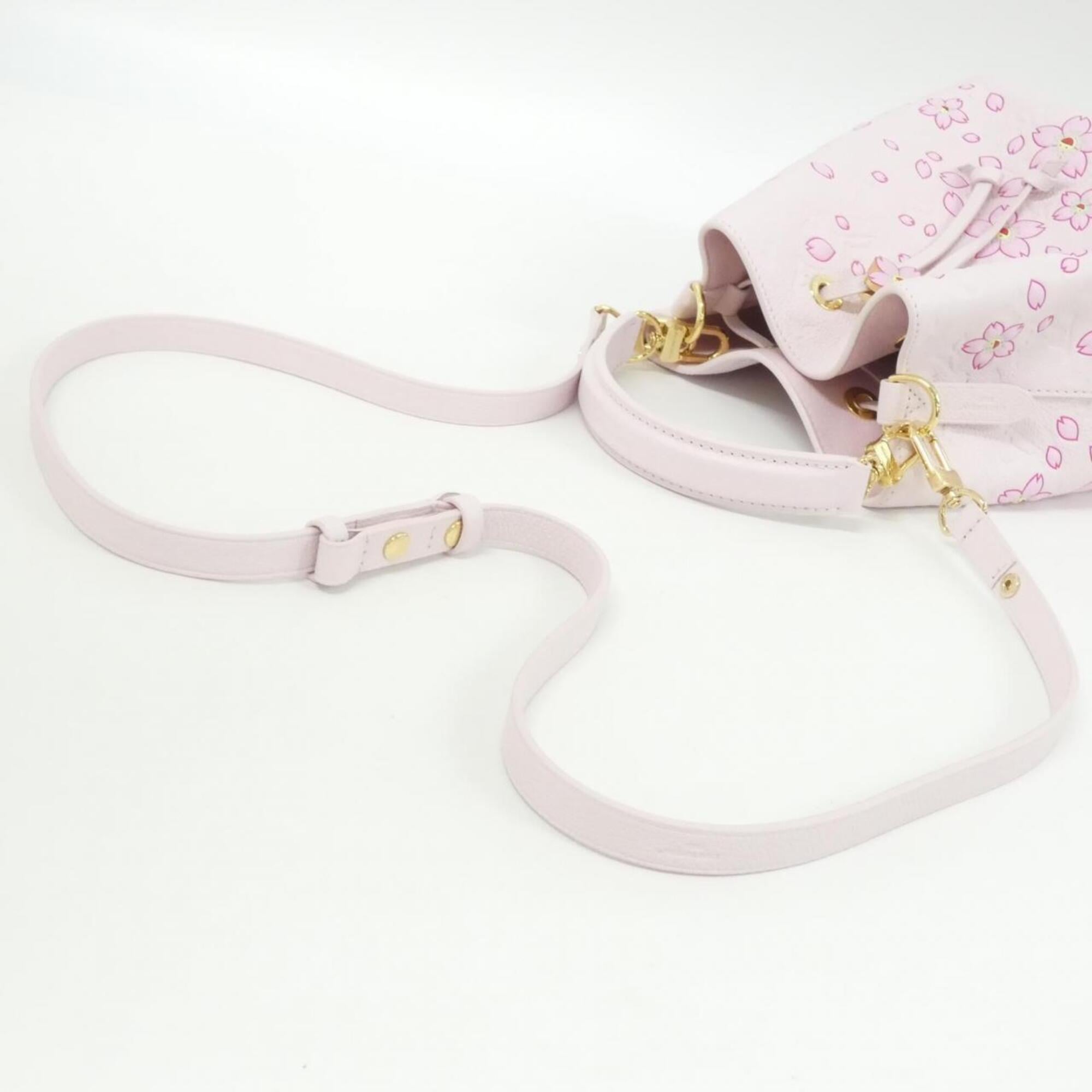 Louis Vuitton Pink Leather Handbag (Pre-Owned)