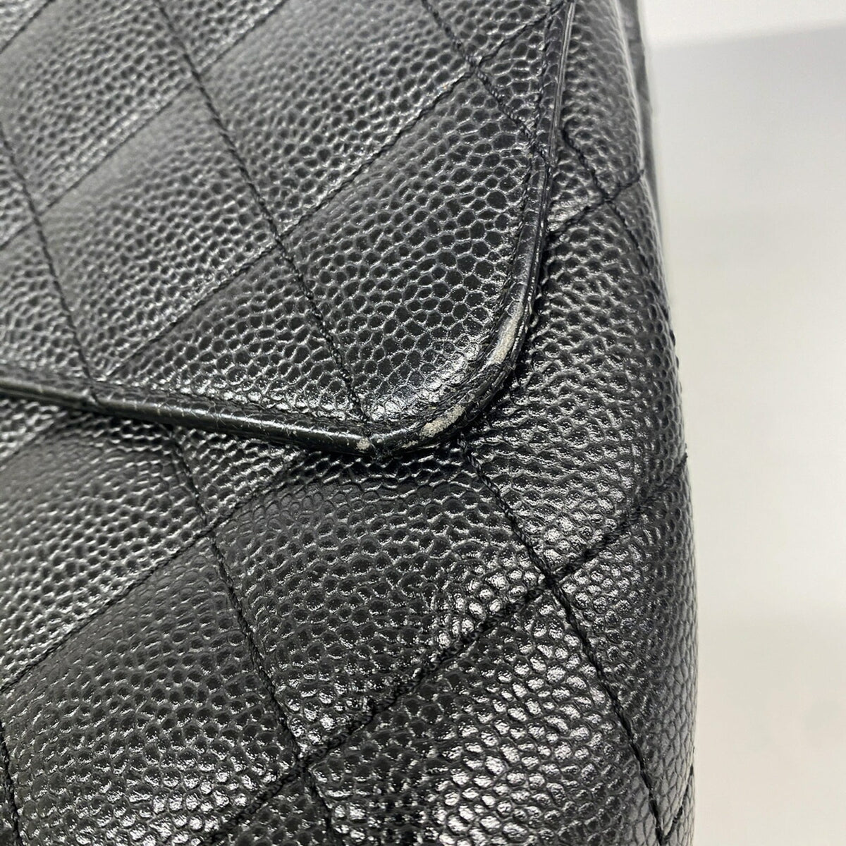 Chanel Black Grained Calfskin Handbag (Pre-Owned)