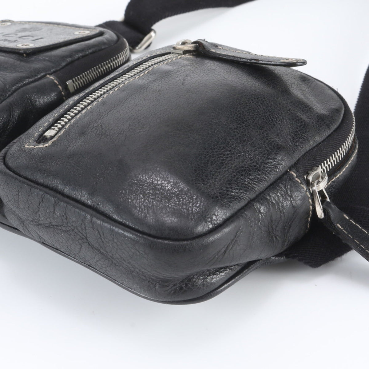 Gucci Black Leather Pouch Shoulder Bag Sling Bag (Pre-Owned)